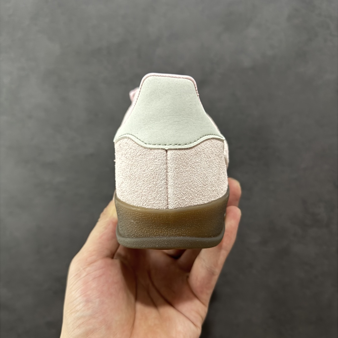 图片[4]-【PZ纯原跑量版】Adidas Originals Gazelle Indoor 防滑低帮T头德训鞋 GZ复古系列 JI2716 纯原福利 工厂超低利润跑量 认准独家/避免混货 市面绝无仅有 全新主推版过验级别/代购级 全部原开发最大还原正品细节 选用市面顶版开发加强/吊打正品版型 全正确翻毛皮/垫片/弓足市面所有炒作嘘头满配 PK市面百元内任意版本/套到什么程度自行对比 市场顶级版本完美还原zp细节，注意区别市场任何版本 尺码：35.5 36 36.5 37 38 38.5 39 40 40.5 41 42 42.5 43 44 44.5 45-选品中心