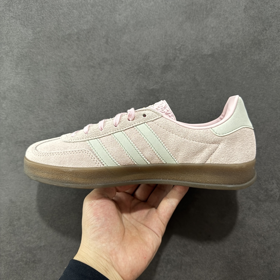 图片[2]-【PZ纯原跑量版】Adidas Originals Gazelle Indoor 防滑低帮T头德训鞋 GZ复古系列 JI2716 纯原福利 工厂超低利润跑量 认准独家/避免混货 市面绝无仅有 全新主推版过验级别/代购级 全部原开发最大还原正品细节 选用市面顶版开发加强/吊打正品版型 全正确翻毛皮/垫片/弓足市面所有炒作嘘头满配 PK市面百元内任意版本/套到什么程度自行对比 市场顶级版本完美还原zp细节，注意区别市场任何版本 尺码：35.5 36 36.5 37 38 38.5 39 40 40.5 41 42 42.5 43 44 44.5 45-选品中心