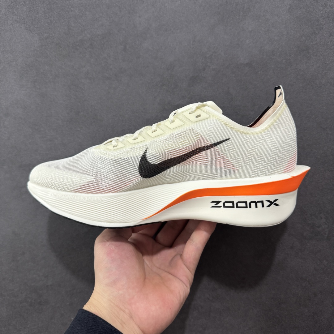 图片[2]-【公司级】Nk ZoomX Vaporfly NEXT% 4 马拉松系列公路竞速超轻缓震透气网纱运动跑步鞋 鞋款轻盈，同时保持出色性能表现 无论是日常畅跑还是马拉松，皆可轻松驾驭 货号：HF6413-100 尺码：36 36.5 37.5 38 38.5 39 40 40.5 41 42 42.5 43 44 44.5 45 46-选品中心