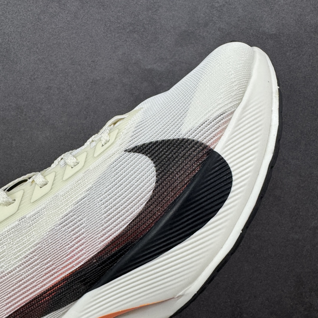 图片[5]-【公司级】Nk ZoomX Vaporfly NEXT% 4 马拉松系列公路竞速超轻缓震透气网纱运动跑步鞋 鞋款轻盈，同时保持出色性能表现 无论是日常畅跑还是马拉松，皆可轻松驾驭 货号：HF6413-100 尺码：36 36.5 37.5 38 38.5 39 40 40.5 41 42 42.5 43 44 44.5 45 46-选品中心