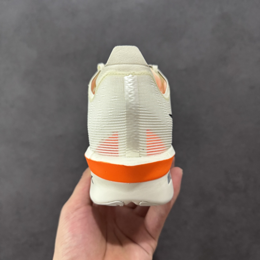 图片[4]-【公司级】Nk ZoomX Vaporfly NEXT% 4 马拉松系列公路竞速超轻缓震透气网纱运动跑步鞋 鞋款轻盈，同时保持出色性能表现 无论是日常畅跑还是马拉松，皆可轻松驾驭 货号：HF6413-100 尺码：36 36.5 37.5 38 38.5 39 40 40.5 41 42 42.5 43 44 44.5 45 46-选品中心