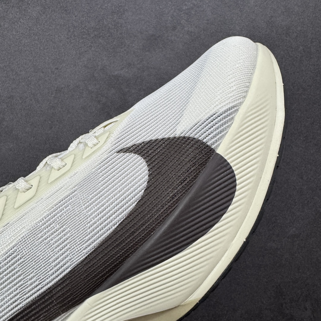 图片[5]-【公司级】Nk ZoomX Vaporfly NEXT% 4 马拉松系列公路竞速超轻缓震透气网纱运动跑步鞋 鞋款轻盈，同时保持出色性能表现 无论是日常畅跑还是马拉松，皆可轻松驾驭 货号：HV6107-100 尺码：36 36.5 37.5 38 38.5 39 40 40.5 41 42 42.5 43 44 44.5 45 46-选品中心