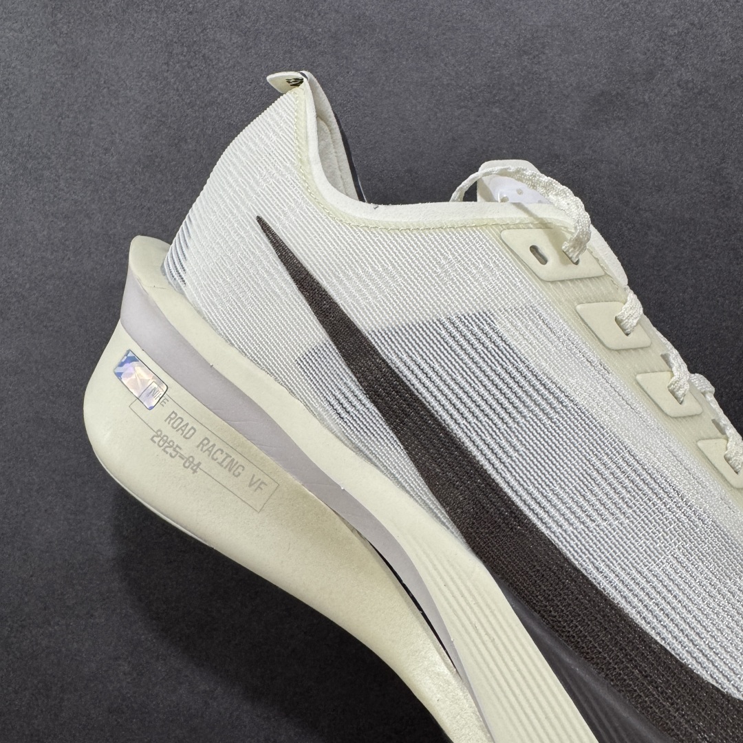 图片[6]-【公司级】Nk ZoomX Vaporfly NEXT% 4 马拉松系列公路竞速超轻缓震透气网纱运动跑步鞋 鞋款轻盈，同时保持出色性能表现 无论是日常畅跑还是马拉松，皆可轻松驾驭 货号：HV6107-100 尺码：36 36.5 37.5 38 38.5 39 40 40.5 41 42 42.5 43 44 44.5 45 46-选品中心