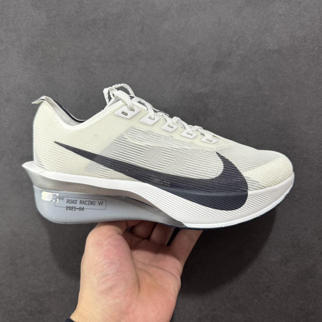 【公司级】Nk ZoomX Vaporfly NEXT% 4 马拉松系列公路竞速超轻缓震透气网纱运动跑步鞋 鞋款轻盈,同时保持出色性能表现 无论是日常畅跑还是马拉松,皆可轻松驾驭 货号:HF6412-100 尺码:36 36.5 37.5 38 38.5 39 40 40.5 41 42 42.5 43 44 44.5 45 46-选品中心