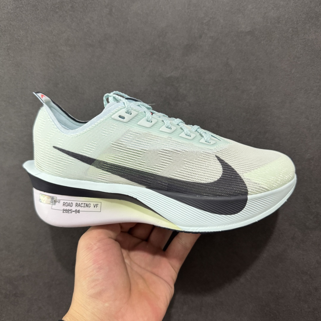 【公司级】Nk ZoomX Vaporfly NEXT% 4 马拉松系列公路竞速超轻缓震透气网纱运动跑步鞋 鞋款轻盈,同时保持出色性能表现 无论是日常畅跑还是马拉松,皆可轻松驾驭 货号:HF6412-400 尺码:36 36.5 37.5 38 38.5 39 40 40.5 41 42 42.5 43 44 44.5 45 46-选品中心