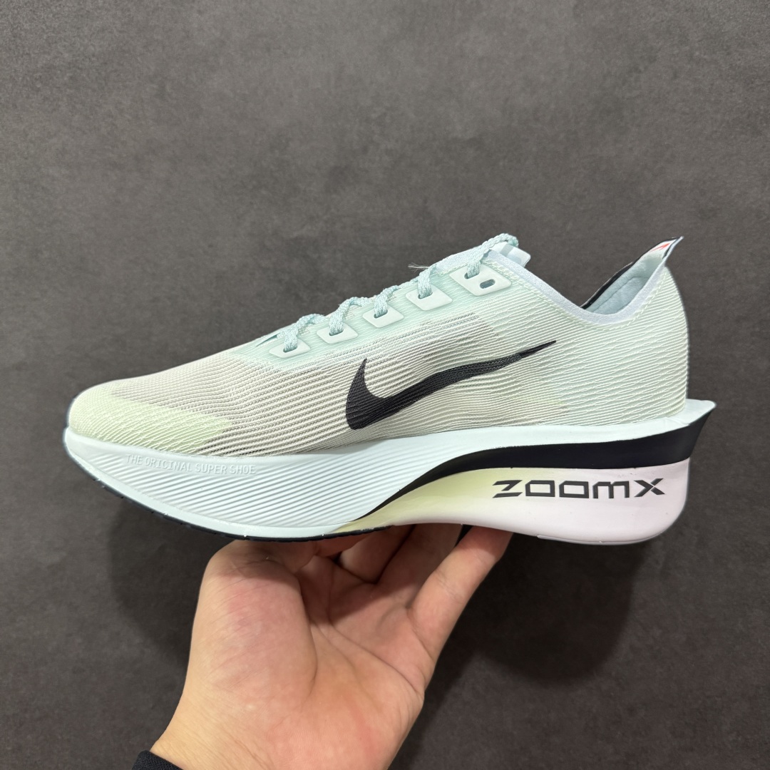 图片[2]-【公司级】Nk ZoomX Vaporfly NEXT% 4 马拉松系列公路竞速超轻缓震透气网纱运动跑步鞋 鞋款轻盈，同时保持出色性能表现 无论是日常畅跑还是马拉松，皆可轻松驾驭 货号：HF6412-400 尺码：36 36.5 37.5 38 38.5 39 40 40.5 41 42 42.5 43 44 44.5 45 46-选品中心