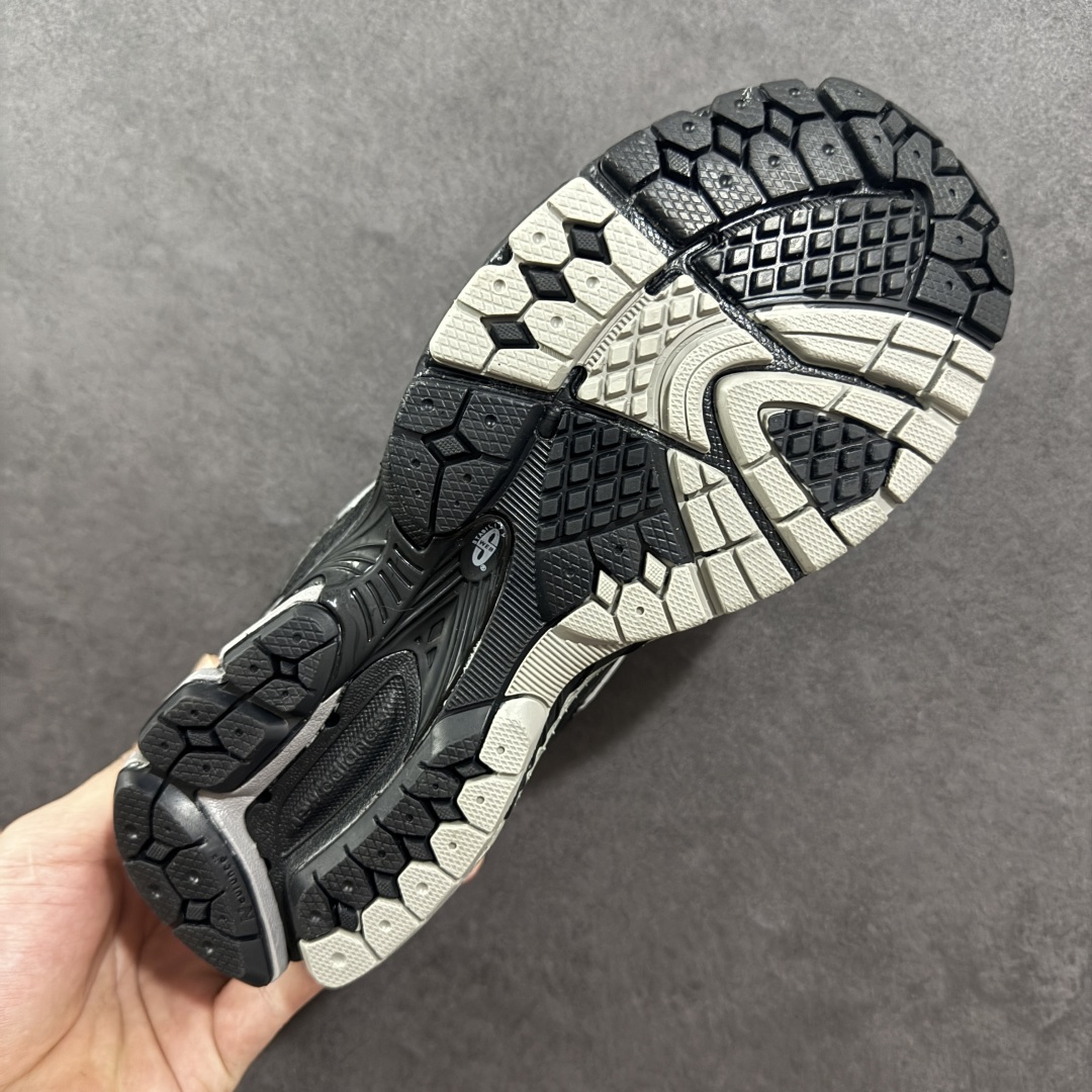 图片[9]-【K8版本】New Balance NB 860V2 防滑耐磨低帮跑步鞋 正确组合大底 非市场涂漆描边大底 区别任意版本 版型清洁度一流 做工无敌 正确网格中底 原材料打造 AiméLeon Dore的灵感来自闪亮的覆盖层 这是当时高性能跑鞋的常见设计细节AiméLeonDore的思想依赖金属金色和银色贴花来赋予鞋型独特的个性 货号： ML860XC 尺码： 36 37 37.5 38 38.5 39.5 40 40.5 41.5 42 42.5 43 44 44.5 45-选品中心