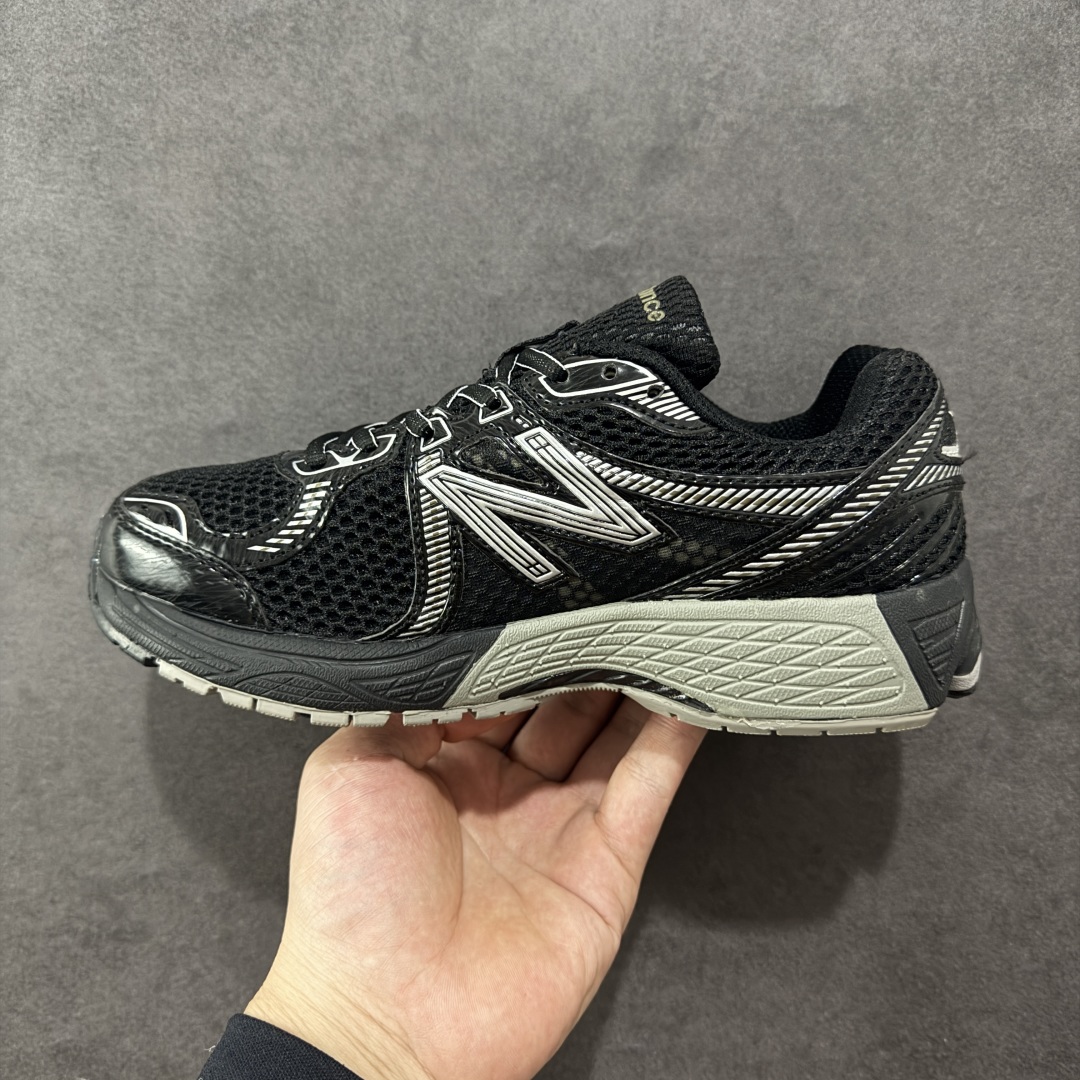 图片[2]-【K8版本】New Balance NB 860V2 防滑耐磨低帮跑步鞋 正确组合大底 非市场涂漆描边大底 区别任意版本 版型清洁度一流 做工无敌 正确网格中底 原材料打造 AiméLeon Dore的灵感来自闪亮的覆盖层 这是当时高性能跑鞋的常见设计细节AiméLeonDore的思想依赖金属金色和银色贴花来赋予鞋型独特的个性 货号： ML860XC 尺码： 36 37 37.5 38 38.5 39.5 40 40.5 41.5 42 42.5 43 44 44.5 45-选品中心