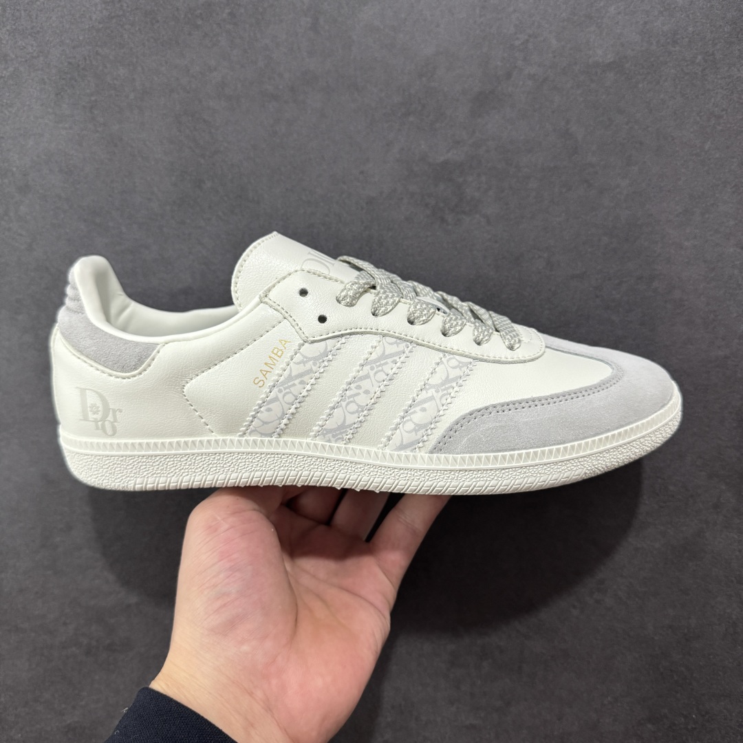 
【定制版】adidas originals Samba OG x DIOR
桑巴舞系列复古经典轻便板鞋