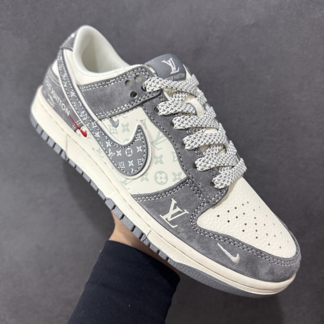 图片[3]-【定制版】Nike SB Dunk Low LV联名 三勾夜光灰底满天星 周年高端定制 低帮休闲板鞋 YX5066-361  #定制鞋盒 大厂纯原品质出货 超高清洁度 皮料切割干净无任何毛边 细节完美   尺码：36 36.5 37.5 38 36.5 39 40 40.5 41 42 42.5 43 44 44.5 45-选品中心