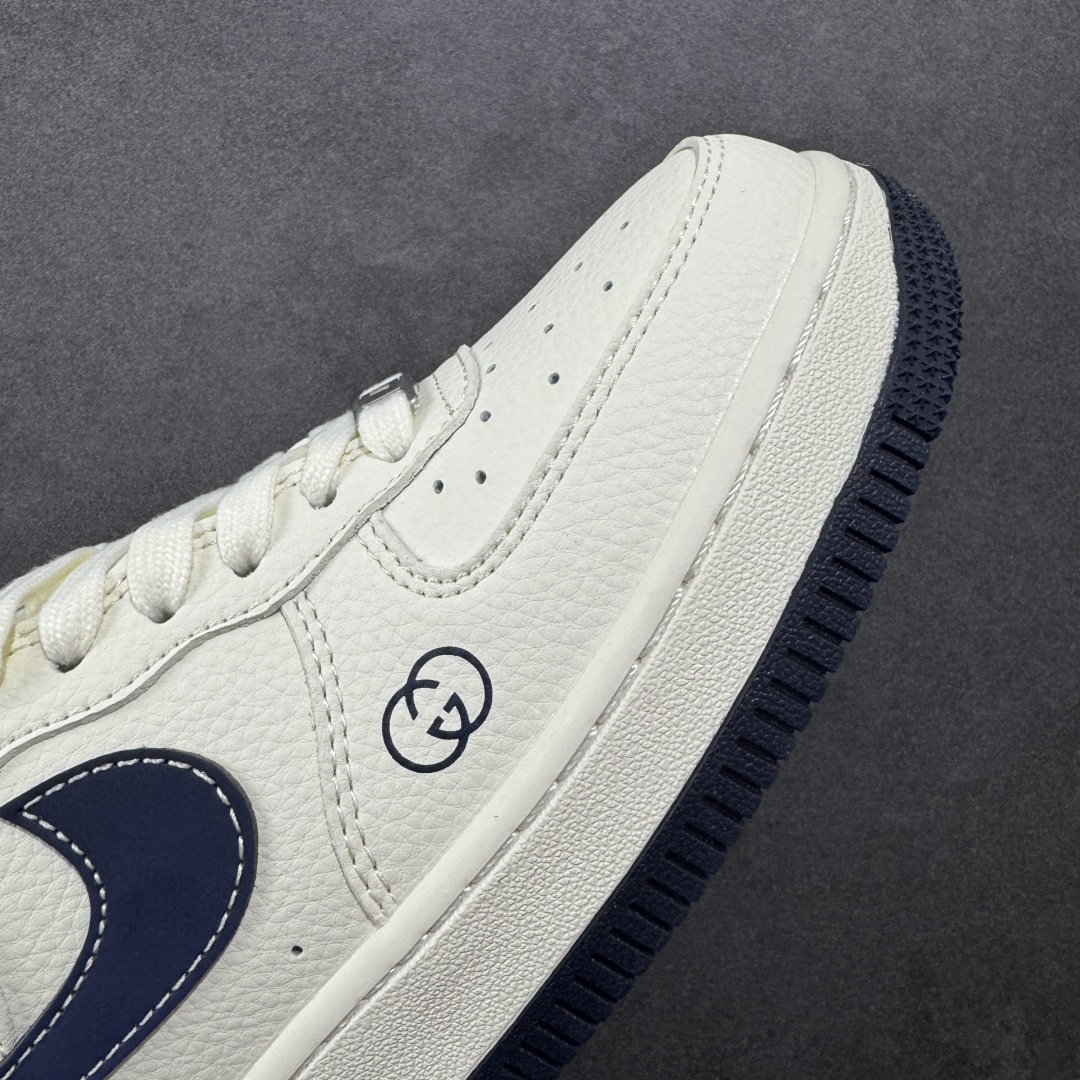 图片[5]-【定制版】海外限量发售！公司级Nike Air Force 1 \’07 Low “古驰联名——鬼脸米蓝”空军一号 低帮 运动鞋 休闲鞋 折边针车 工艺难度大 原楦头原纸板 原装鞋盒 定制五金配件 内置全掌气垫 原厂鞋底 货号：QW5836-006 尺码：36 36.5 37.5 38 38.5 39 40 40.5 41 42 42.5 43 44 44.5 45-选品中心