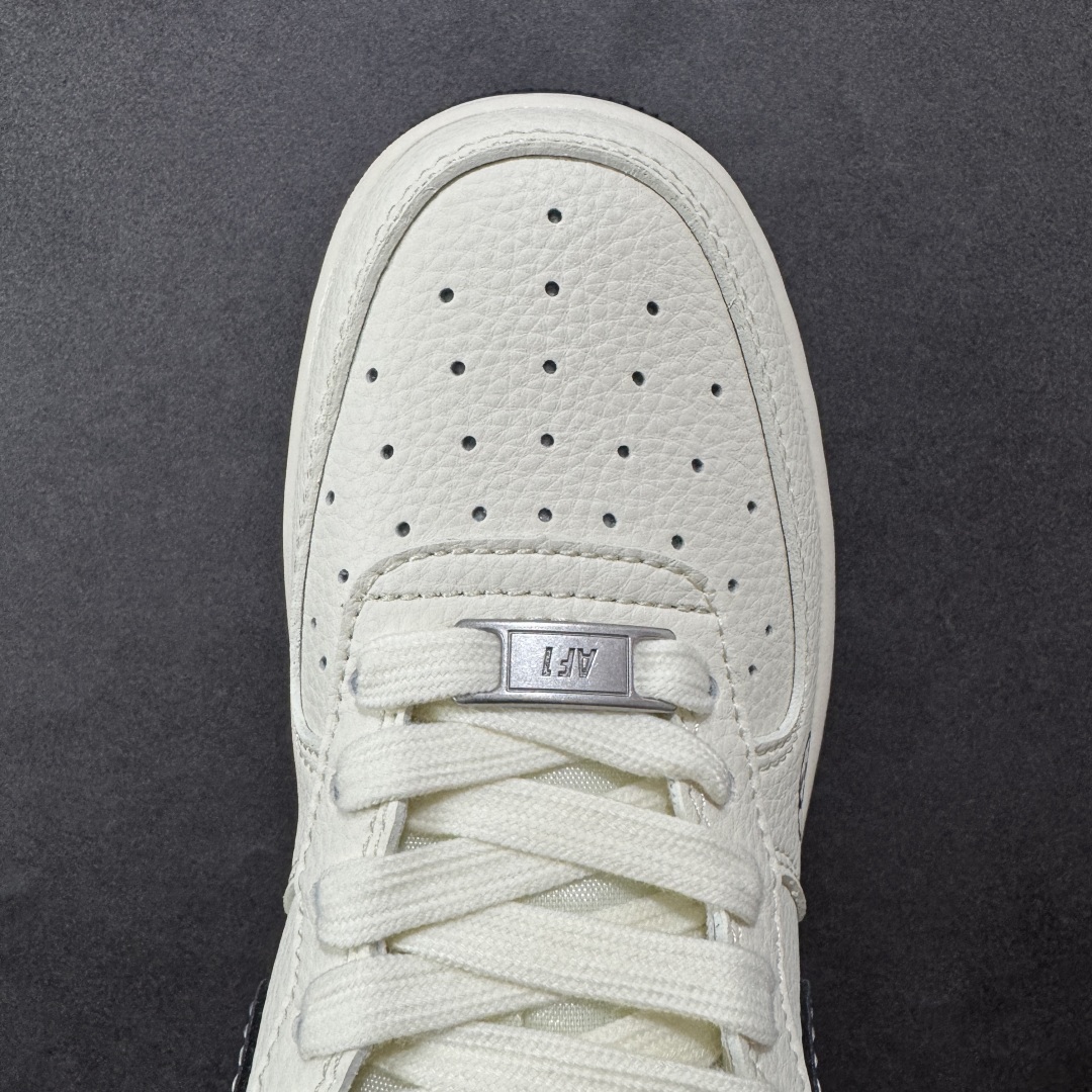 图片[8]-【定制版】海外限量发售！公司级Nike Air Force 1 \’07 Low “古驰联名——鬼脸米蓝”空军一号 低帮 运动鞋 休闲鞋 折边针车 工艺难度大 原楦头原纸板 原装鞋盒 定制五金配件 内置全掌气垫 原厂鞋底 货号：QW5836-006 尺码：36 36.5 37.5 38 38.5 39 40 40.5 41 42 42.5 43 44 44.5 45-选品中心