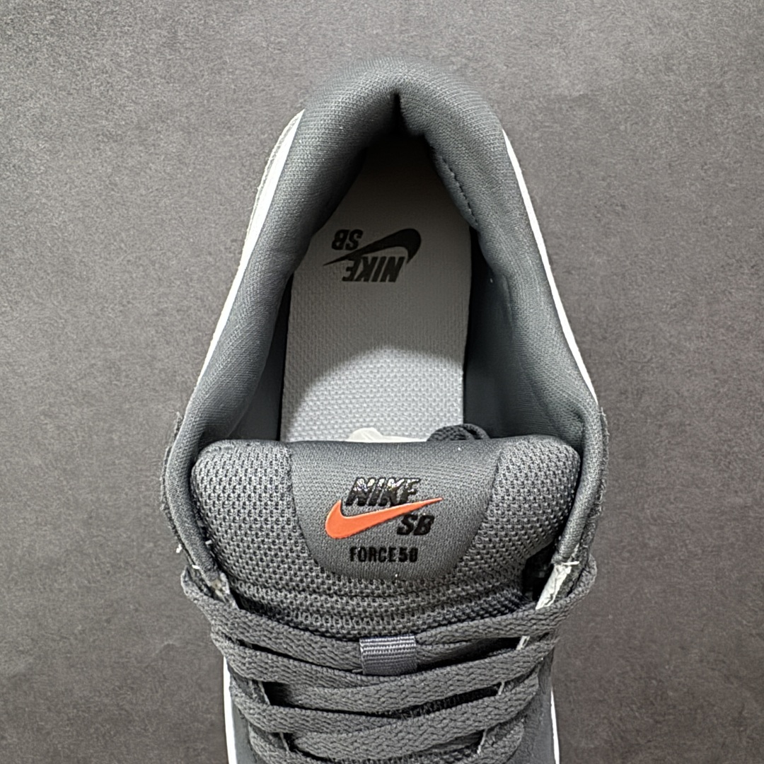 图片[7]-【纯原版】NK SB Force 58 Prml 空军58系列低帮休闲运动滑板板鞋 DV5477-001 市面最高版出货 区别市场通货便宜版本 质感细节 中底鞋垫都不一样 欢迎对比 鞋面由帆布和麂皮拼接 层次感丰富 搭配硫化外底 耐磨耐穿 鞋舌及中底后跟处饰有SB Logo 表明鞋款身份 采用包边设计 经久耐穿 硫化结构则有效提升灵活性 穿上这款全新推出的创意力作 助你耀动街头 尺码：36 36.5 37.5 38 38.5 39 40 40.5 41 42 42.5 43 44 45-选品中心
