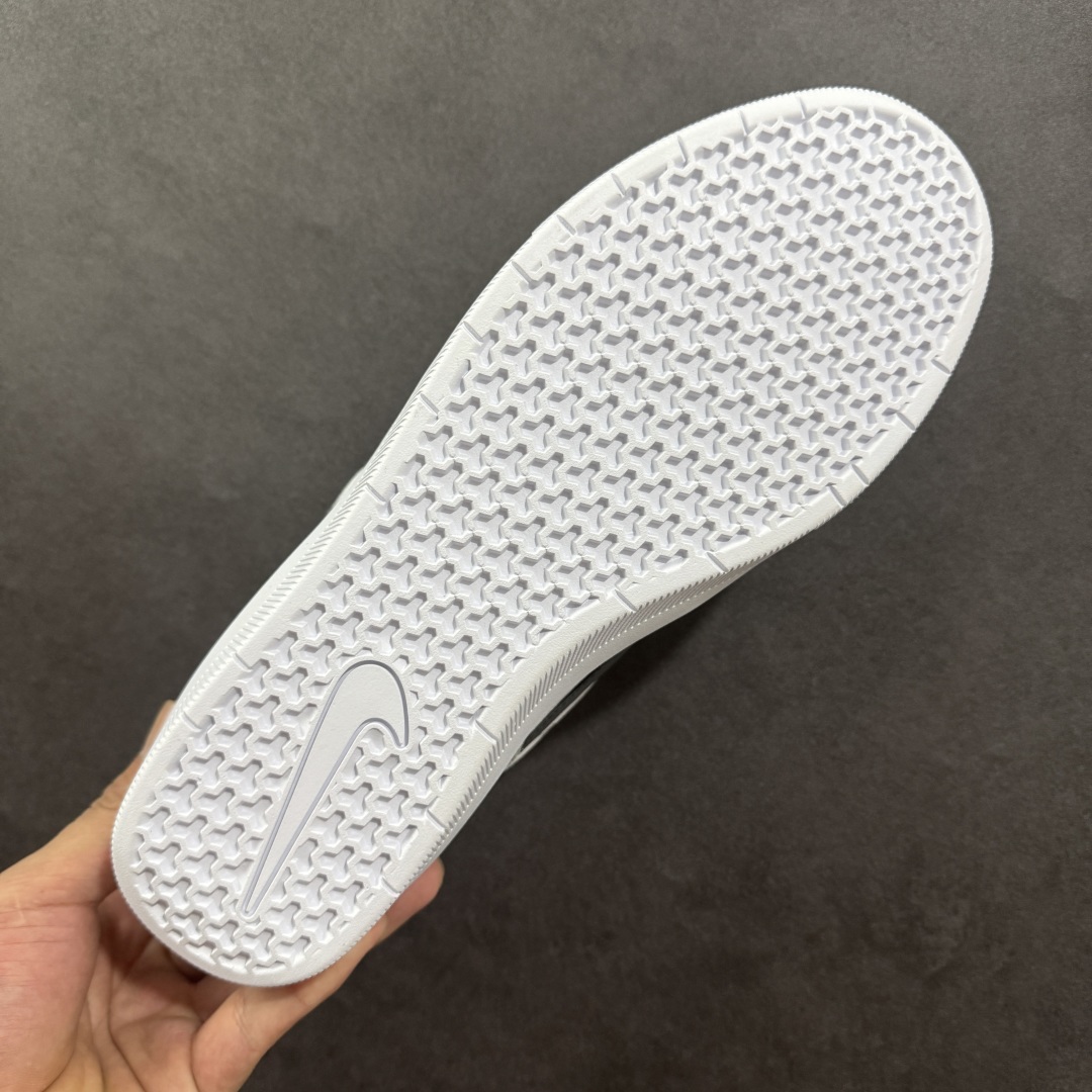 图片[9]-【纯原版】NK SB Force 58 Prml 空军58系列低帮休闲运动滑板板鞋 DV5477-001 市面最高版出货 区别市场通货便宜版本 质感细节 中底鞋垫都不一样 欢迎对比 鞋面由帆布和麂皮拼接 层次感丰富 搭配硫化外底 耐磨耐穿 鞋舌及中底后跟处饰有SB Logo 表明鞋款身份 采用包边设计 经久耐穿 硫化结构则有效提升灵活性 穿上这款全新推出的创意力作 助你耀动街头 尺码：36 36.5 37.5 38 38.5 39 40 40.5 41 42 42.5 43 44 45-选品中心