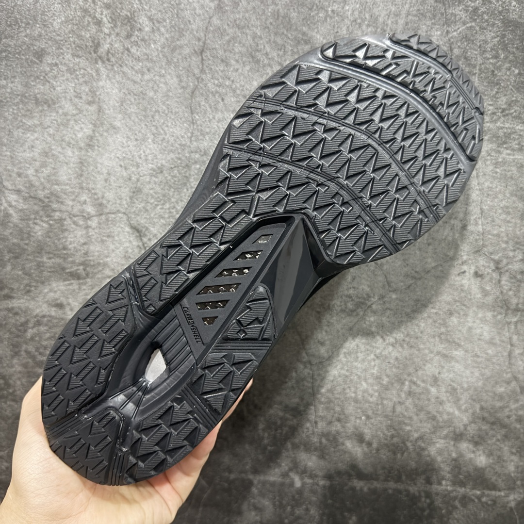 图片[9]-【公司级】DESCENTE DYNAMIC FLUID迪桑特轻盈缓震透气鞋面时尚休闲运动男子越野跑鞋 官方同步上架适合技术路线单日徒步穿着 aeriosflgtx鞋受到长途野外跑步鞋的启发 适合在变化的地形上进行快速轻快的徒步旅行穿着，舒适而有支撑性，使您充满信心。该设计与脚部融为一体，可最大限度地减少摩擦 尺码： 36-45-选品中心