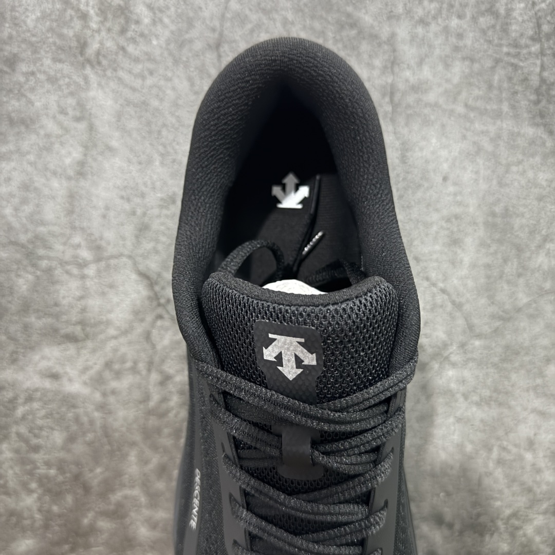 图片[8]-【公司级】DESCENTE DYNAMIC FLUID迪桑特轻盈缓震透气鞋面时尚休闲运动男子越野跑鞋 官方同步上架适合技术路线单日徒步穿着 aeriosflgtx鞋受到长途野外跑步鞋的启发 适合在变化的地形上进行快速轻快的徒步旅行穿着，舒适而有支撑性，使您充满信心。该设计与脚部融为一体，可最大限度地减少摩擦 尺码： 36-45-选品中心