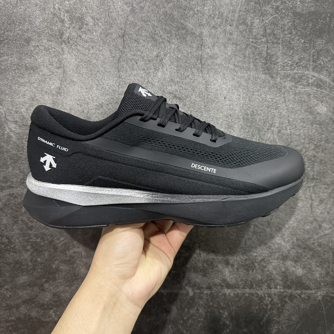 【公司级】DESCENTE DYNAMIC FLUID迪桑特轻盈缓震透气鞋面时尚休闲运动男子越野跑鞋 官方同步上架适合技术路线单日徒步穿着 aeriosflgtx鞋受到长途野外跑步鞋的启发 适合在变化的地形上进行快速轻快的徒步旅行穿着,舒适而有支撑性,使您充满信心。该设计与脚部融为一体,可最大限度地减少摩擦 尺码: 36-45-选品中心