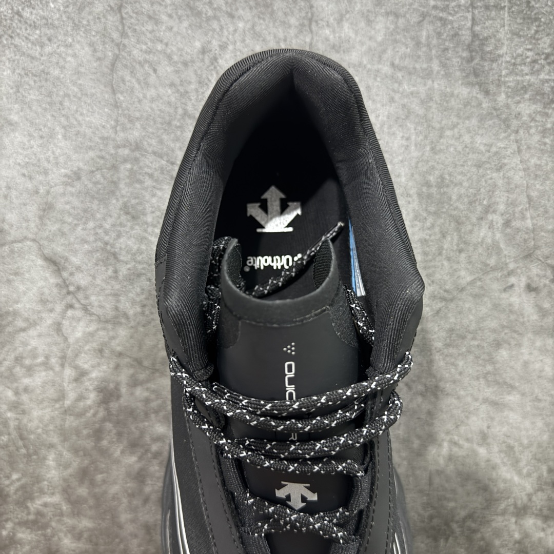 图片[8]-【绿x版】DESCENTE Terrain D 迪桑特舒适柔软防滑耐磨低帮生活休闲鞋 市面最优品质 区别市场版本 DESCENTE（迪桑特）创立于1935年，品牌名取自法语词汇，意为“滑降”。品牌箭头标识代表滑雪的三种技术“高速直线滑行”、“穿越”和“侧滑”，也寓意品牌在打造高端专业运动产品中不断追求完美的创新精神，致力于成为中国高端专业滑雪、综训、女子、铁人三项、高尔夫的第一品牌。 尺码：36 36.5 37 38 38.5 39 40 40.5 41 42 42.5 43 44 44.5 45-选品中心