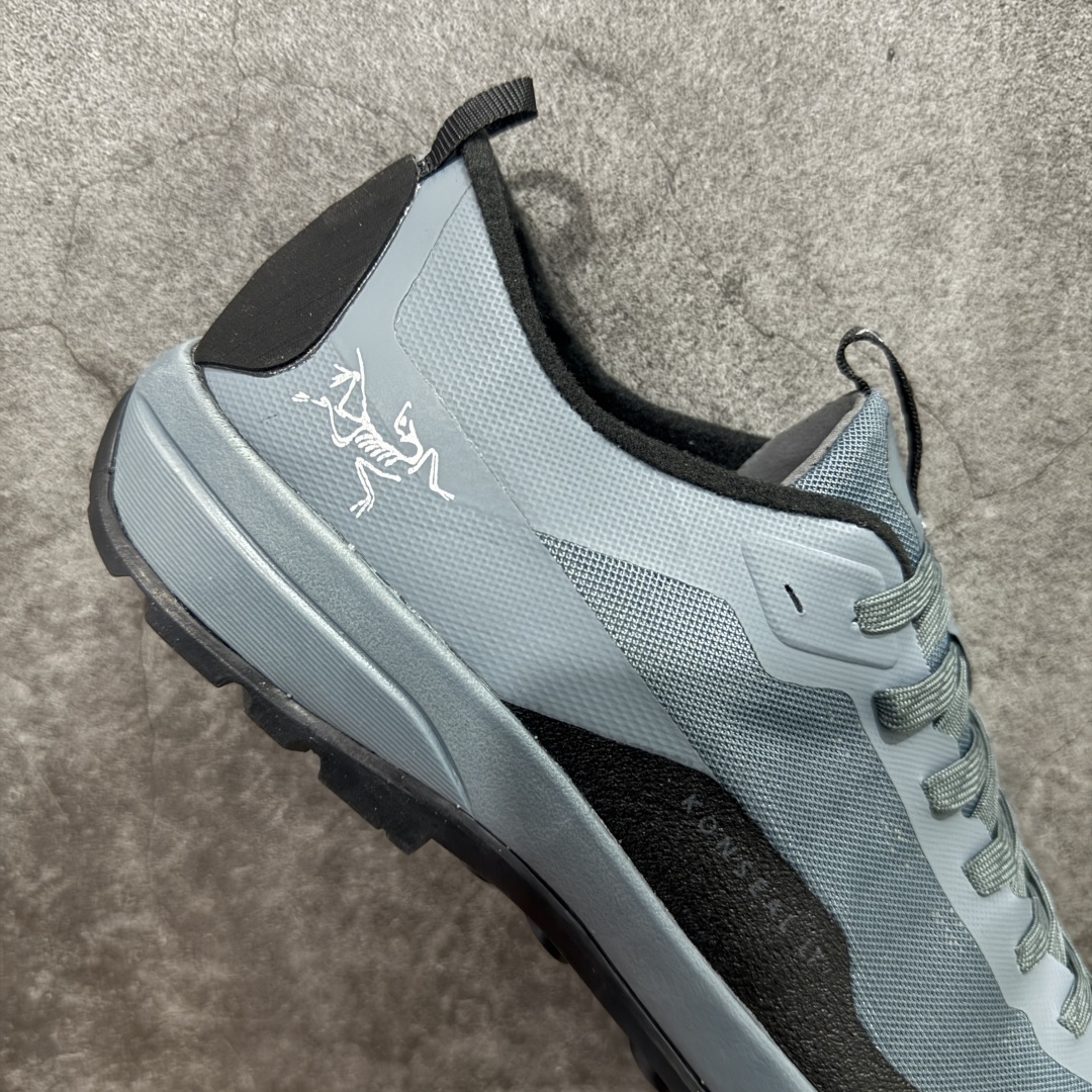 图片[7]-【公司级】ARC‘TERYX始祖鸟 KONSEAL LT 轻量 男子 登山鞋 夏季透气款 徒步 攀岩 徒步户外休闲鞋 上脚舒适轻便无负重感 四季百搭 始祖鸟 KONSEAL LT轻量户外鞋，这双鞋，不仅仅可以穿着逛街上班，更可以穿着徒步旅游甚至攀岩！说实话，没多少人真的会去攀岩，经我们试穿，这双鞋，日常穿也是非常舒服轻便！搭配日常的衣服完全不违和！结构中底TPU底盘，保护双脚。配置3D模具保护双脚+一体化系带系统，鞋面防撕裂网布、TPU保护膜和牛巴革合成面料，喜欢放心入！这种类型的鞋子咱们家超难得遇到一次，喜欢一定不要错过 尺码：39 40 41 42 43 44 45-选品中心