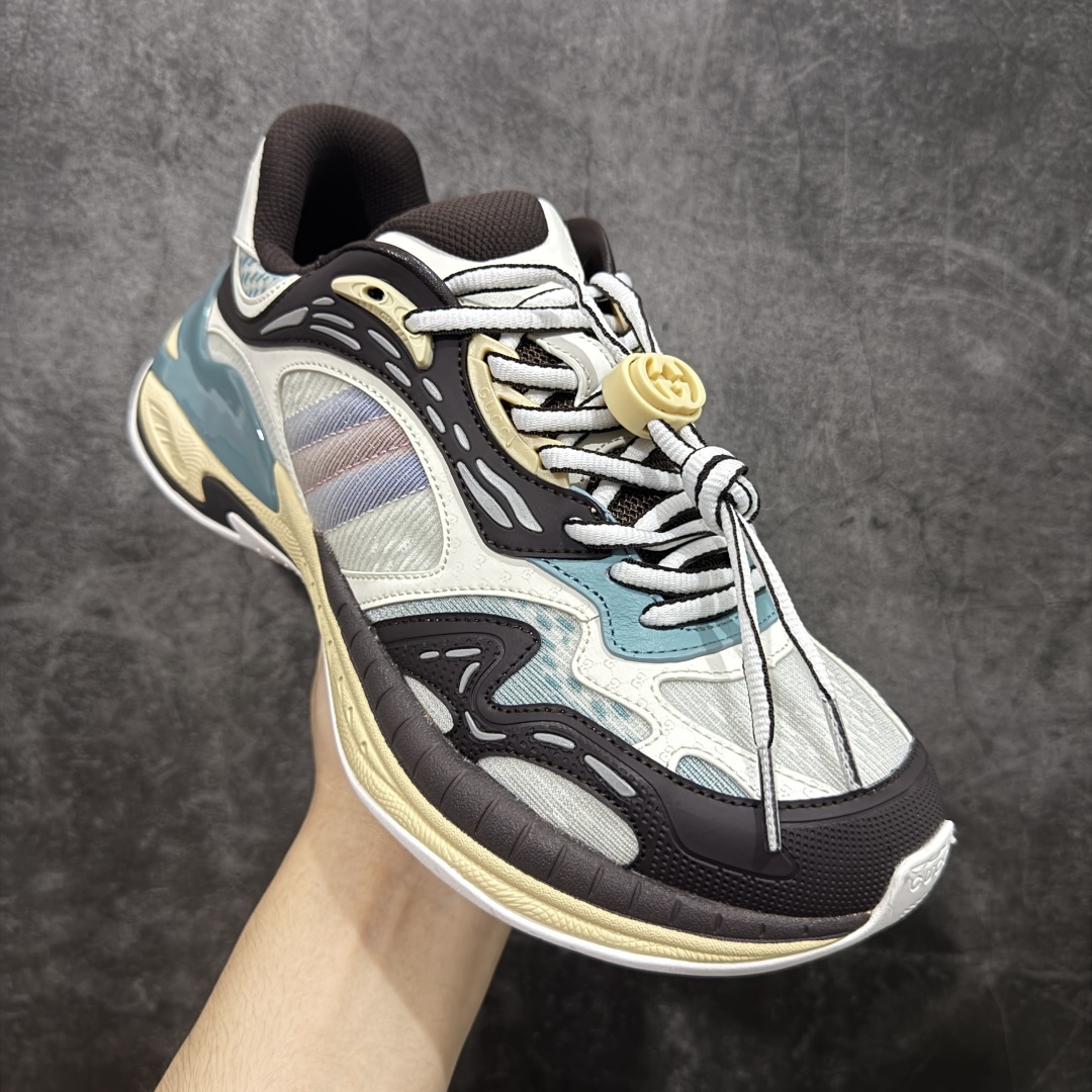 图片[3]-【广东纯原版本】GUCCI 古驰皮革圆头抽绳低帮生活休闲运动鞋 Gucci（古驰）是源于意大利的时装奢饰品牌，是全球奢侈品品牌之一。由古驰奥•古驰在1921年于意大利佛罗伦萨创办。古驰的严品包括时装、皮具、皮鞋、手表、领带、丝巾、香水、家居用品及宠物用品等，借由其独特的创意和革新，以及精湛的意大利工艺闻名于世。GUCCl品牌时装一向以高档、豪华、性感而闻名于世，以“身份与财富之象征”品牌形象成为富有上流社会的消费宠儿。古驰—-永恒而经典并深受明星们的青睐，品牌灵感源自演员，公主和名媛等杰出女性。 尺码：36 37 38 39 40 41 42 43 44 45-选品中心