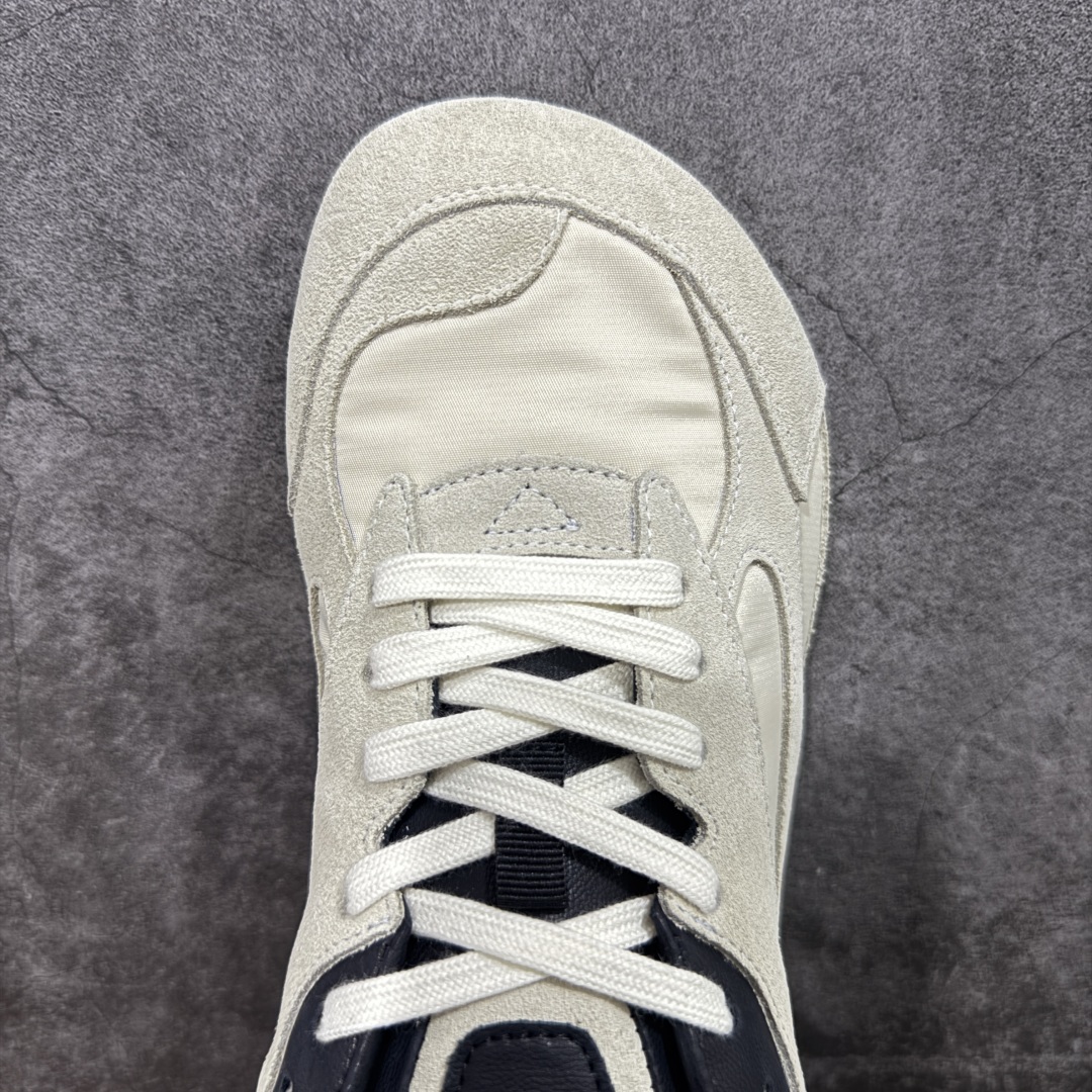 图片[5]-【莞产礼盒版】BOTTEGA VENETA Orbit Runner BV葆蝶家时尚休闲王一博同款老爹鞋运动鞋 原版开发 一比一打造 高端礼盒装 相似度百分之99以上 市场一梯队级别品质 区别市场任何标文顶级品质版本 采用轻质科技网布面料 搭配几何图案设计橡胶外底 王炸系列 高版本 认准套包工艺 实际增高很多哦 还是一样显腿细非常nice 耐玩耐造 对标对版 套包鞋工艺 认准高版本 大底选用拼色TPU大底 配置原版包装 尺码：35 36 37 38 39 40 41 42 43 44 45-选品中心