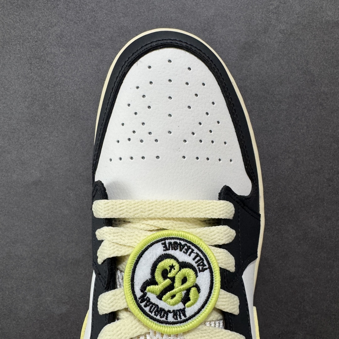 图片[8]-【K版】Air Jordan AJ1 Low 低帮 黑白绿 HQ3009-003 全新流水线出品 市场第二梯队最强版 全部原鞋开发 原楦原纸板开发 全鞋电脑针车 原厂内置全掌气垫 原盒内在原标 唯一Zp原版鞋带绑法 免检产品 全新2022版型 全头层皮料 完美零毛边处理 原厂配置全掌气垫 价格定位良心 新配色陆续出货 尺码：36 36.5 37.5 38 38.5 39 40 40.5 41 42 42.5 43 44 44.5 45-选品中心