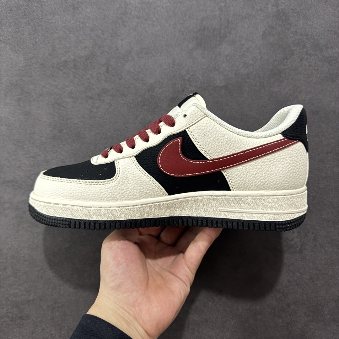 图片[2]-【定制版】Nike Air Force 1\’07 Low Bape联名 米黑拼接酒红 空军一号低帮休闲板鞋 QW5836-007  #原楦头原纸板 原装鞋盒 定制五金配件 内置全掌气垫 原厂鞋底   尺码：36 36.5 37.5 38 38.5 39 40 40.5 41 42 42.5 43 44 44.5 45-选品中心