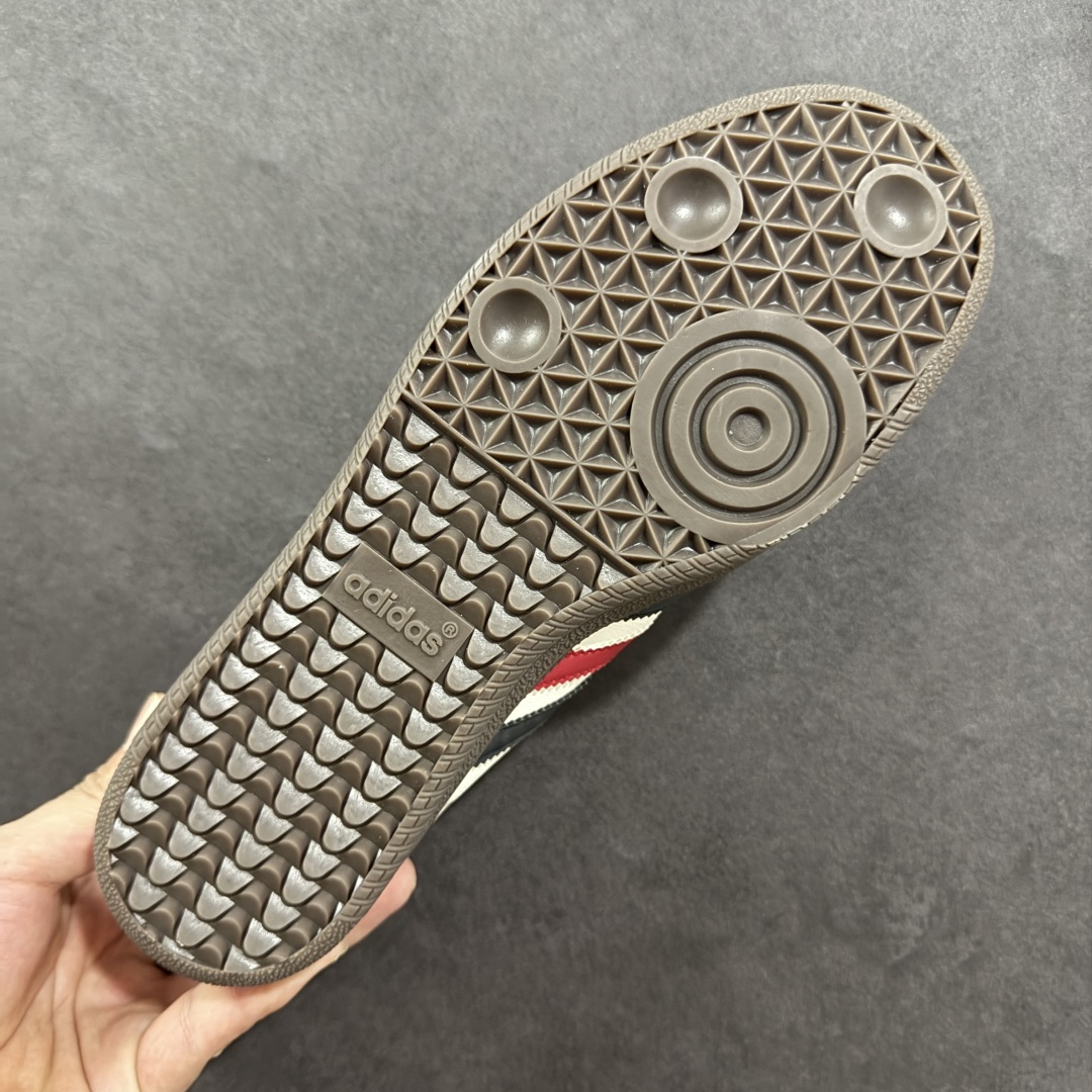 图片[9]-【定制版】adidas originals Samba OG x MLB 桑巴舞系列复古经典轻便板鞋 此款以简约大方的造型设计 给人以随性休闲的时尚格调 穿着舒适轻便，运动灵活自如 满足日常个性穿搭 货号：GJ75812 尺码：36 36.5 37 38 38.5 39 40 40.5 41 42 42.5 43 44 44.5 45-选品中心