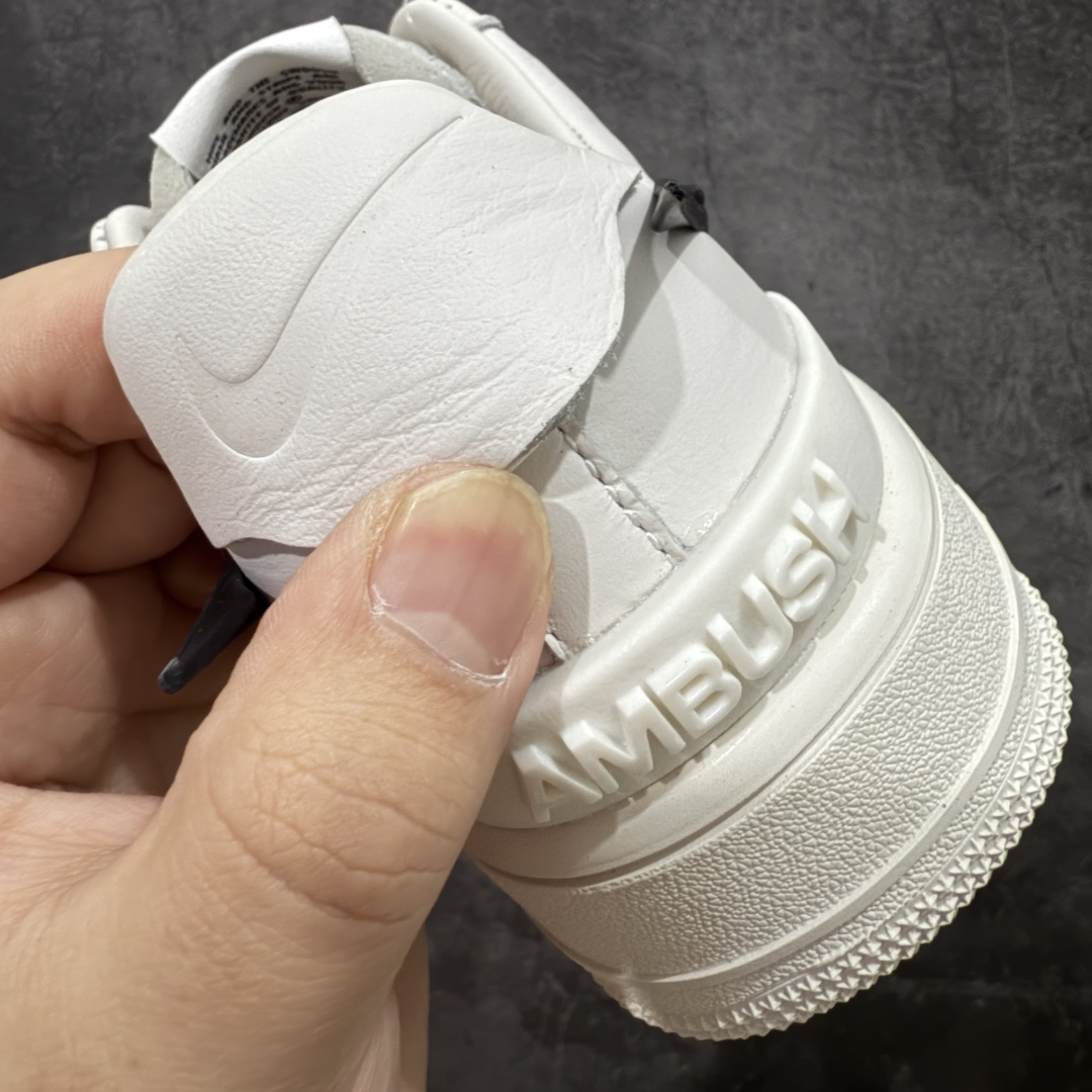 图片[2]-【OWF外贸版】Ambush x AF1 Air Force 1 Low 空军一号低帮运动板鞋 联名大钩白色 DV3464-002 独家正确版 完美出品 高端外贸 零售客户首选 AMBUSH X AF1 Low 联名款 第一色已入库 后续配色陆续出 顶流 原鞋开版 耗时3个月匠心打造 原厂进口纳帕皮料 人工甩皮 全新正确RB原大底 上手上脚复刻正品质感 尺码： 36-47.5-选品中心