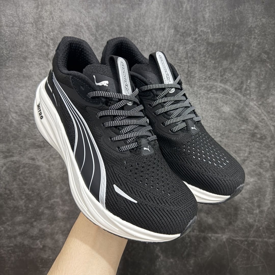 
【纯原版】彪马彪破3 PUMA MAGNIFY NITRO 3代 
PUMA跑鞋为跑步蓄
能，功能性和