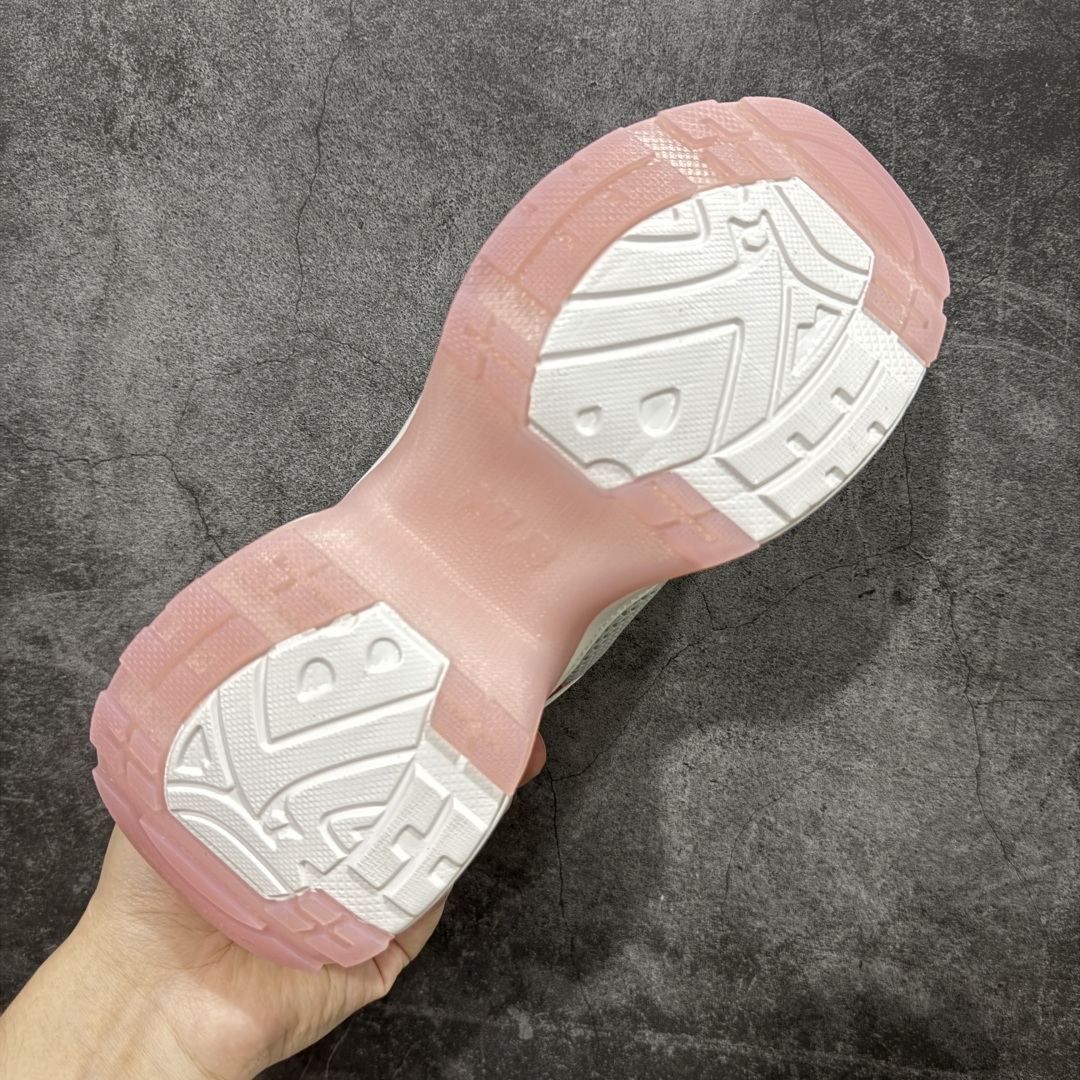 图片[9]-【纯原订单】MLB Winner Chunky 25新款 NY百搭舒适休闲潮流运动厚底增高 防滑耐磨 低帮 老爹鞋 男女同款 银色 潮流厚底时尚街头赛博老爹鞋 MLB官方同步出货 虞书欣等众多潮流明星同款 高弹双层MD大底 原楦原档案数据开发版型（完美鞋头弧度/后套收口效果🆚市面文案版本‼️） 原厂立体填充鞋舌海绵 中底注胶孔原数据开发模具大底原厂转印标市面上唯一纯原版本 原材料打造 内增高6cm 原厂1：1模具开发 原厂进口纳米材质 原盒雷射防伪标包装 天猫订单品质 官网尺码：35 36 36.5 37.5 38 38.5 39 40 40.5 41 42 42.5 43 44 45-选品中心