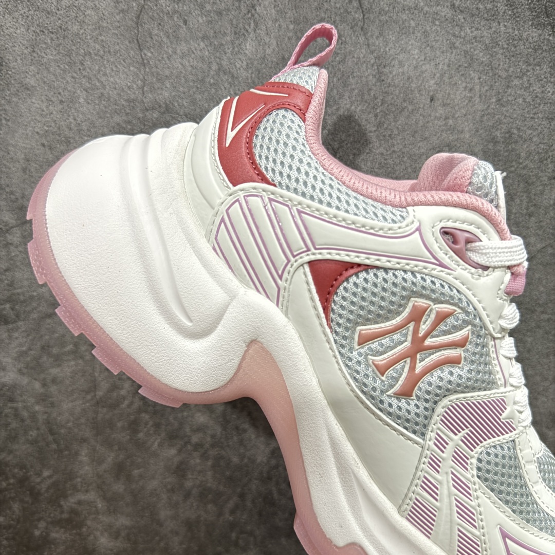 图片[7]-【纯原订单】MLB Winner Chunky 25新款 NY百搭舒适休闲潮流运动厚底增高 防滑耐磨 低帮 老爹鞋 男女同款 银色 潮流厚底时尚街头赛博老爹鞋 MLB官方同步出货 虞书欣等众多潮流明星同款 高弹双层MD大底 原楦原档案数据开发版型（完美鞋头弧度/后套收口效果🆚市面文案版本‼️） 原厂立体填充鞋舌海绵 中底注胶孔原数据开发模具大底原厂转印标市面上唯一纯原版本 原材料打造 内增高6cm 原厂1：1模具开发 原厂进口纳米材质 原盒雷射防伪标包装 天猫订单品质 官网尺码：35 36 36.5 37.5 38 38.5 39 40 40.5 41 42 42.5 43 44 45-选品中心