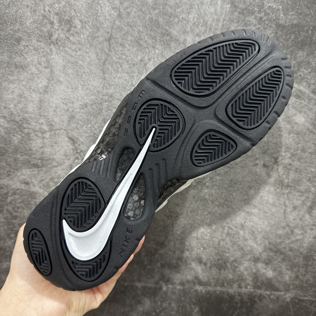 图片[9]-【莞产纯原】Nike Air Foamposite One “Triple White” 市售最强品质 莞产顶级品质 灰狼喷 HF0794-001 内置Zoom气垫 鞋型发泡360度无死角 中底完美注胶 原厂碳纤维加持 尺码：40 40.5 41 42 42.5 43 44 44.5 45 46 47.5-选品中心