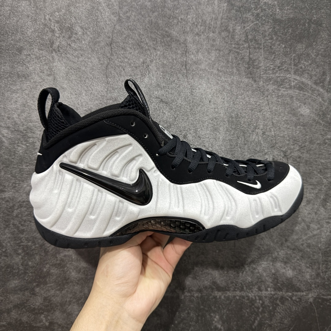 【莞产纯原】Nike Air Foamposite One “Triple White” 市售最强品质 莞产顶级品质 灰狼喷 HF0794-001 内置Zoom气垫 鞋型发泡360度无死角 中底完美注胶 原厂碳纤维加持 尺码：40 40.5 41 42 42.5 43 44 44.5 45 46 47.5-选品中心