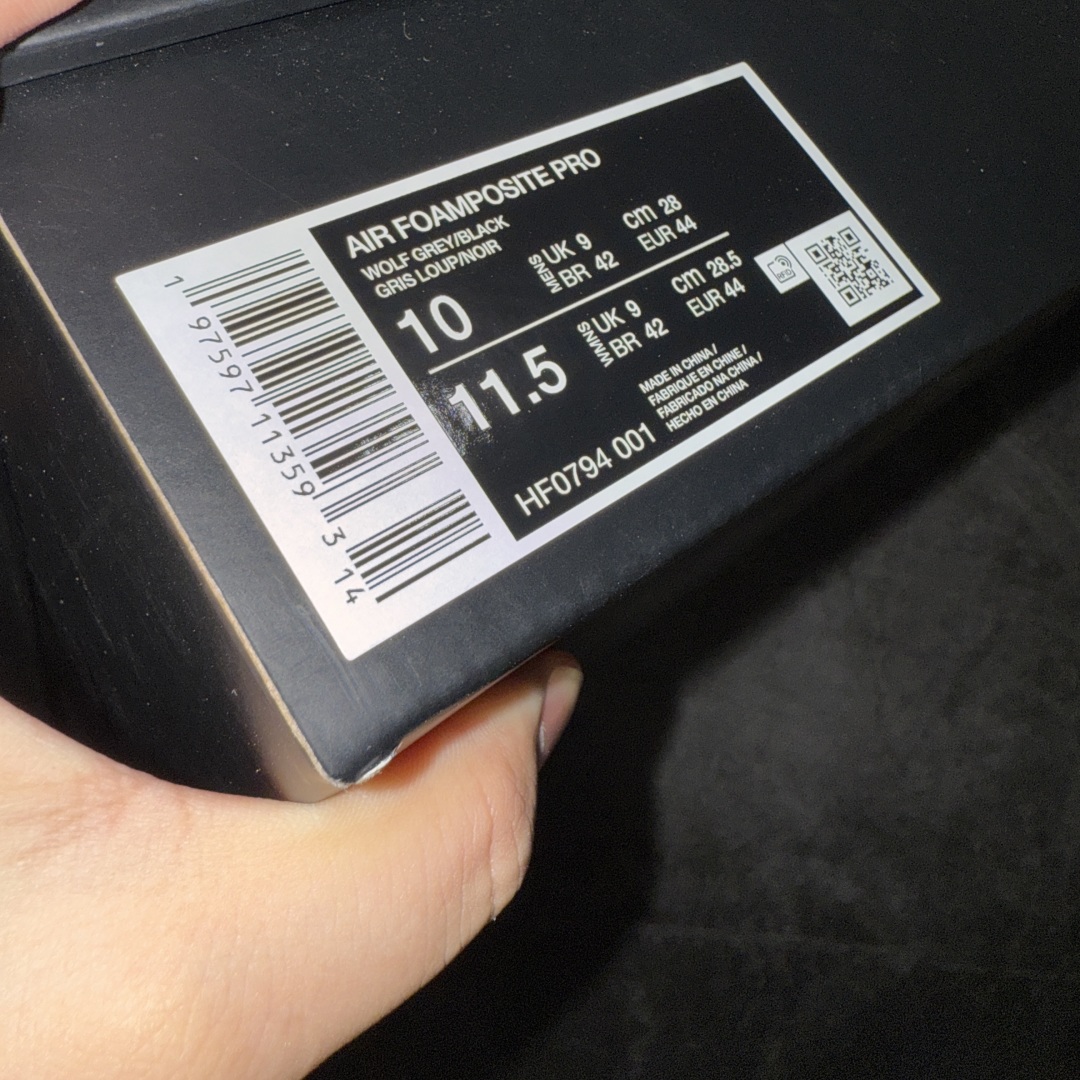 图片[9]-【莞产纯原】Nike Air Foamposite One “Triple White” 市售最强品质 莞产顶级品质 灰狼喷 HF0794-001 内置Zoom气垫 鞋型发泡360度无死角 中底完美注胶 原厂碳纤维加持 尺码：40 40.5 41 42 42.5 43 44 44.5 45 46 47.5-选品中心