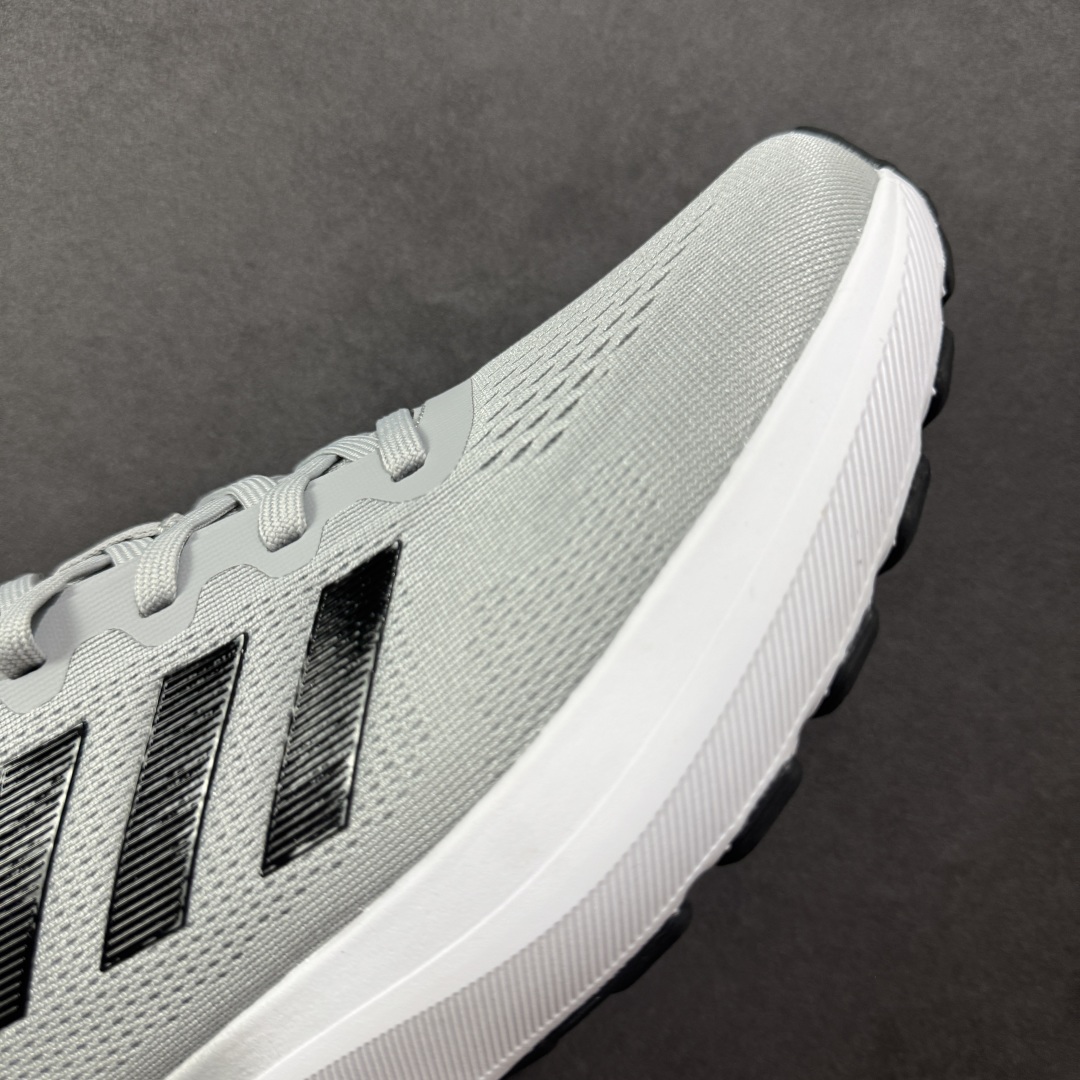 图片[5]-【公司级】AD Supernova Rise 阿迪全新休闲轻跑鞋 款鞋采用了Dreamstrike+ 中底 将缓冲材质与柔软的织物相结合 以最大限度地减少刺激性摩擦和慢跑后水泡的可能性 在美学方面 Supernova Rise 从自然和生物中汲取灵感 如深色底色和半绿色细节 货号：D68965 尺码：40-45-选品中心