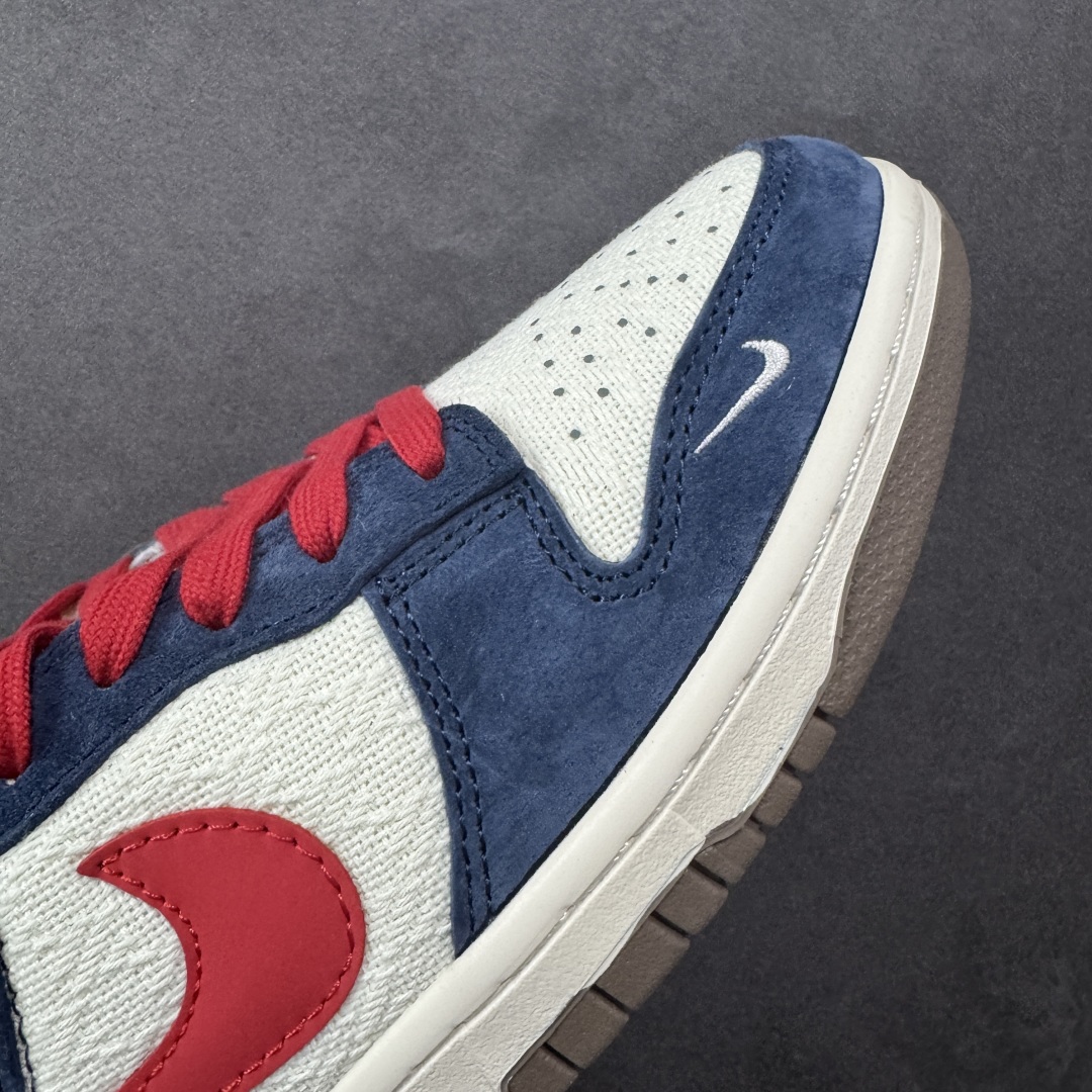 图片[5]-【定制版】海外爆款限量发售！高端定制Nike SB Dunk Low “Supreme联名—帆布白蓝红钩”高端定制 低帮休闲板鞋 定制鞋盒 大厂纯原品质出货 超高清洁度 皮料切割干净无任何毛边 细节完美 货号：XD1588-220 尺码：36 36.5 37.5 38 38.5 39 40 40.5 41 42 42.5 43 44 44.5 45-选品中心