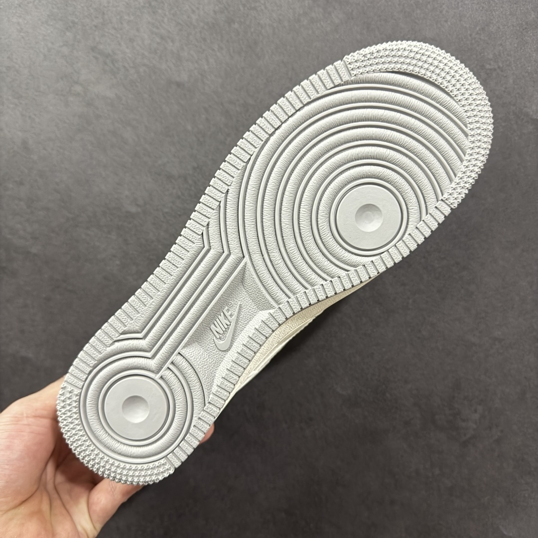 图片[9]-【定制版】Nike Air Force 1\’07 Low Supreme联名 米灰弹幕 空军一号低帮休闲板鞋 XX3168-205  #原楦头原纸板 原装鞋盒 定制五金配件 内置全掌气垫 原厂鞋底   尺码：36 36.5 37.5 38 38.5 39 40 40.5 41 42 42.5 43 44 44.5 45-选品中心