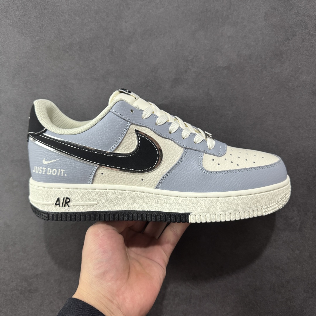 【定制版】Nike Air Force 1\’07 Low \”Just Do It\” 米黑双拼 空军一号低帮休闲板鞋 CS5288-023  #原楦头原纸板 原装鞋盒 定制五金配件 内置全掌气垫 原厂鞋底   尺码:36 36.5 37.5 38 38.5 39 40 40.5 41 42 42.5 43 44 44.5 45-选品中心