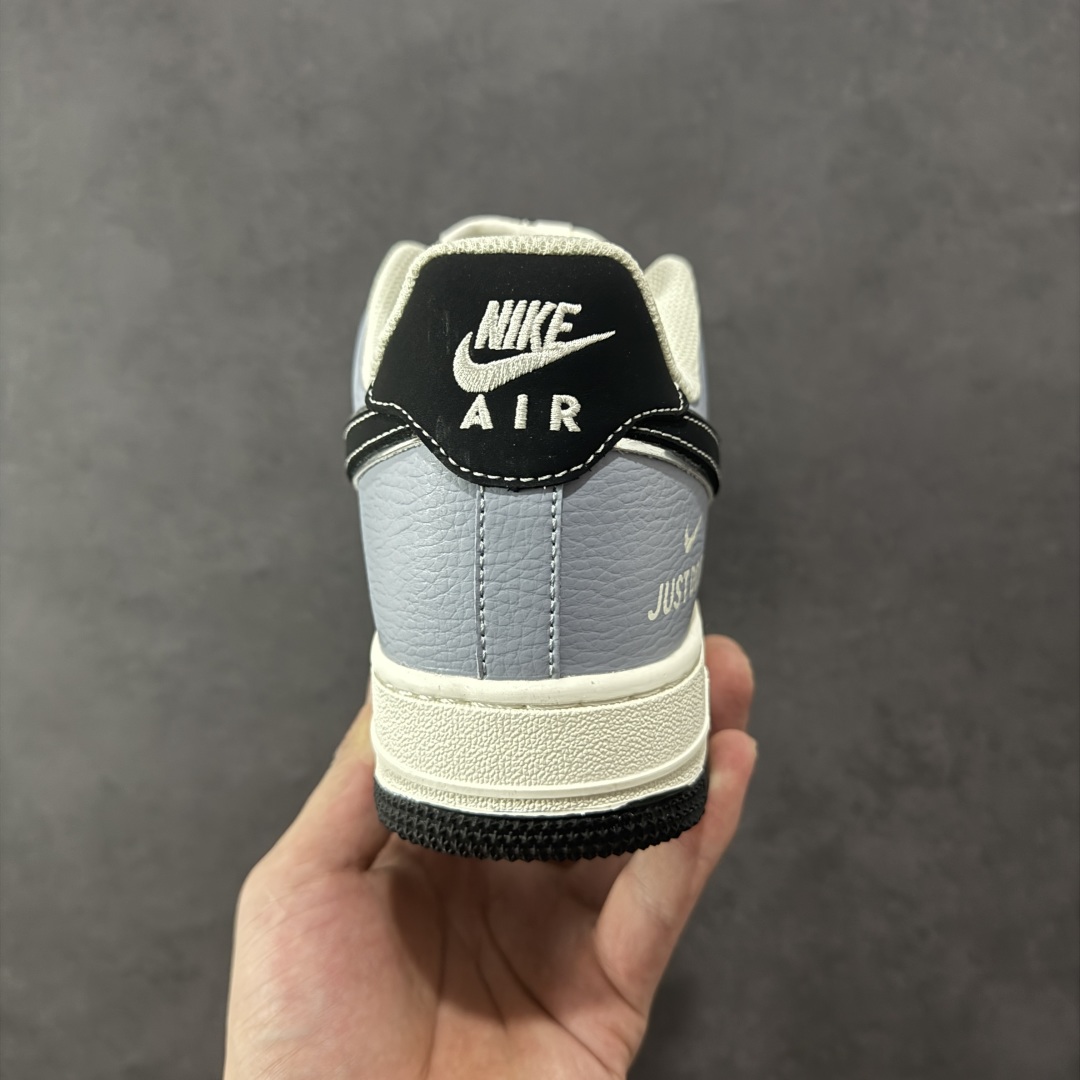 图片[4]-【定制版】Nike Air Force 1\’07 Low \”Just Do It\” 米黑双拼 空军一号低帮休闲板鞋 CS5288-023  #原楦头原纸板 原装鞋盒 定制五金配件 内置全掌气垫 原厂鞋底   尺码：36 36.5 37.5 38 38.5 39 40 40.5 41 42 42.5 43 44 44.5 45-选品中心