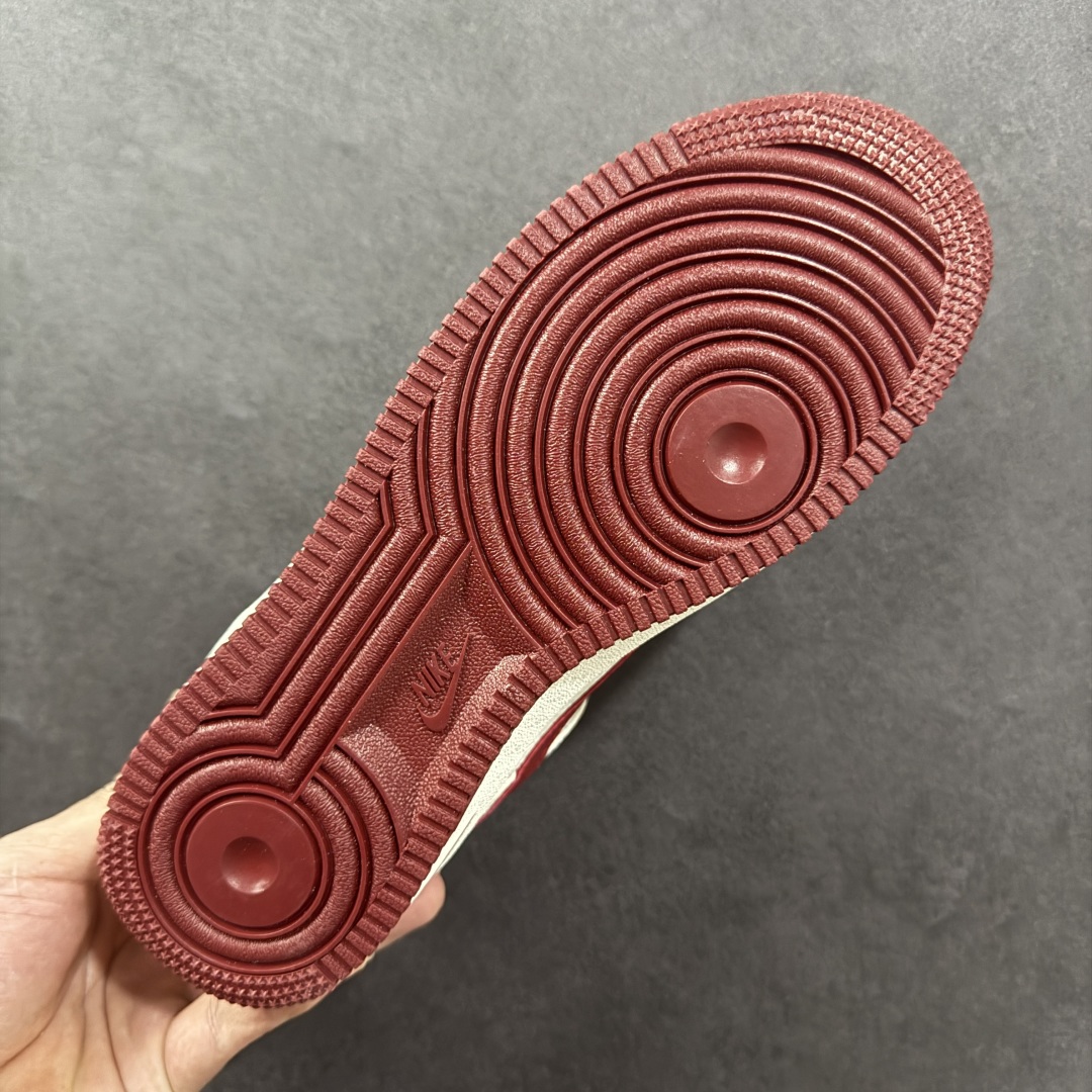 图片[9]-【定制版】Nike Air Force 1\’07 Low LV联名 白红 空军一号低帮休闲板鞋 LW9279-015  #原楦头原纸板 原装鞋盒 原厂鞋底 超高清洁度 细节完美  尺码：36 36.5 37.5 38 38.5 39 40 40.5 41 42 42.5 43 44 44.5 45-选品中心