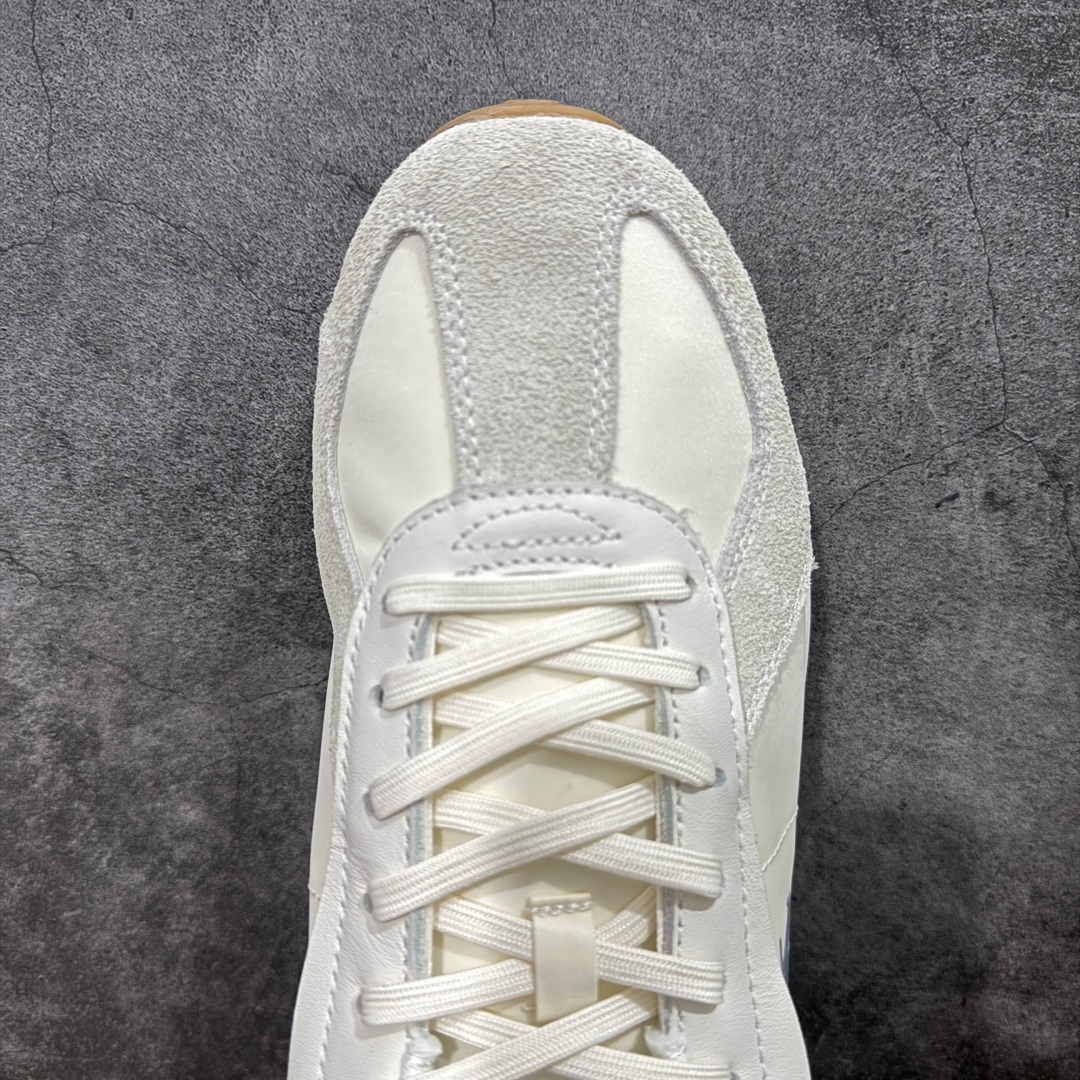 
【纯原版】迪桑特DESCENTE Chron TRAINER 米白

市面最优品质 区别市场版本
DE