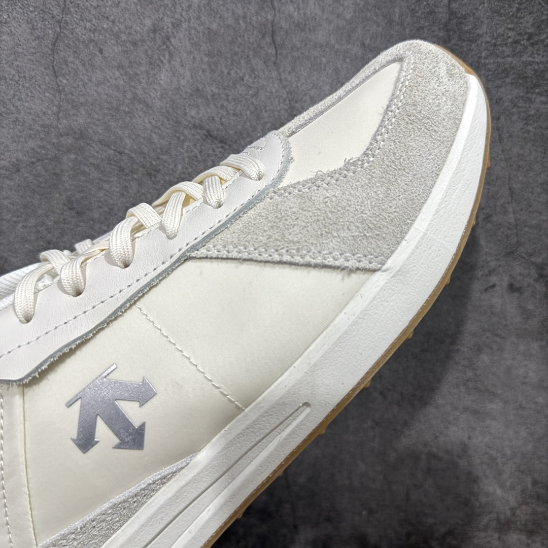 
【纯原版】迪桑特DESCENTE Chron TRAINER 米白

市面最优品质 区别市场版本
DE