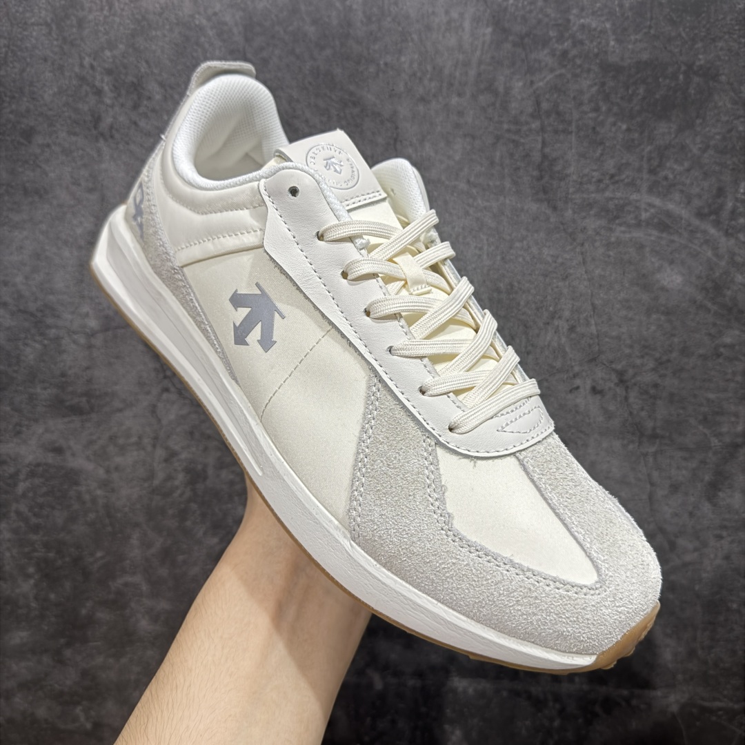 
【纯原版】迪桑特DESCENTE Chron TRAINER 米白

市面最优品质 区别市场版本
DE
