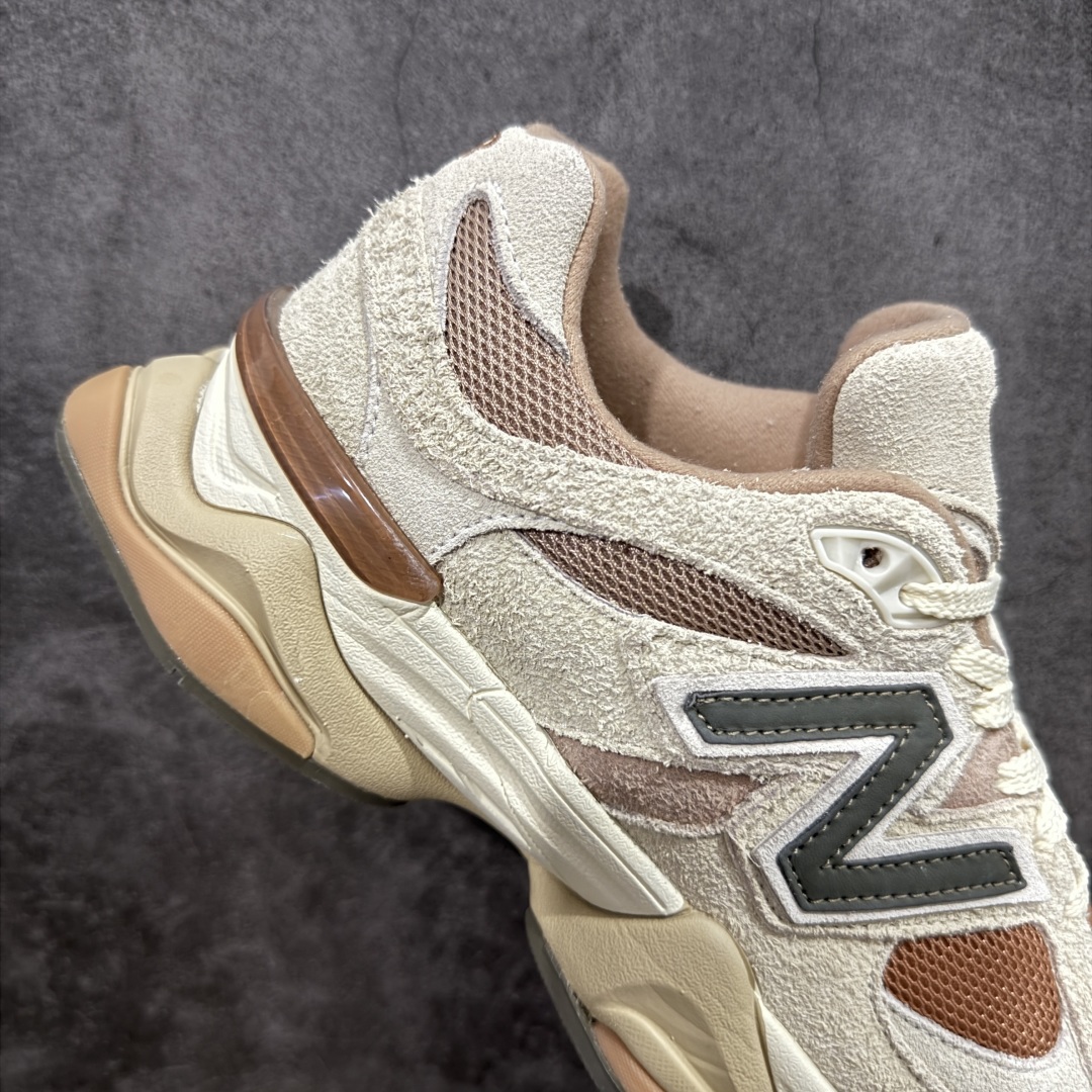 图片[7]-【纯原版】 New Balance NB9060 联名款 复古休闲运动慢跑鞋 棕色 U9060CWF 全套原楦原纸板原厂数据开发 进口三明治网面 原装进口翻毛皮料正确绒感卡色 正确中底拉帮中底网布细节 原厂标裁 带紫光防伪 定制后跟透明水晶模块 冲裁组合 大底贴合程度胶水上色把控完美 整洁度挑战全网艺术家 多道序QC把关品质完善 匠心打造 耗时两个月开发完成 工艺极其复杂难度可想而知 新开独立私模大底 全网唯一正确六层组合大底 高端零售专供产物 尺码：36 37 37.5 38 38.5 39 40 40.5 41 42 42.5 43 44 45 46.5-选品中心