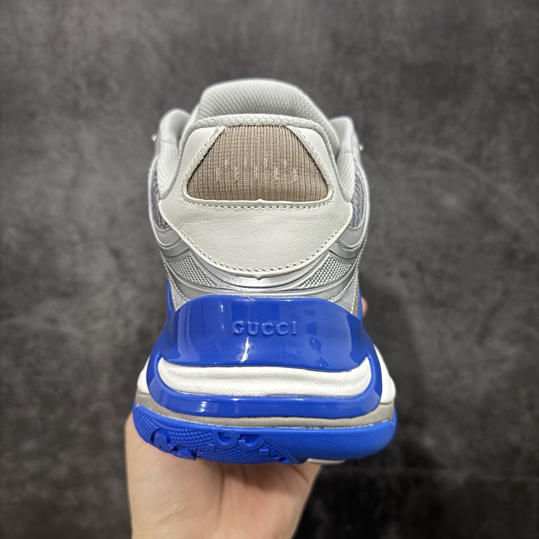 图片[4]-【广东纯原版本】GUCCI 古驰皮革圆头抽绳低帮生活休闲运动鞋 Gucci（古驰）是源于意大利的时装奢饰品牌，是全球奢侈品品牌之一。由古驰奥•古驰在1921年于意大利佛罗伦萨创办。古驰的严品包括时装、皮具、皮鞋、手表、领带、丝巾、香水、家居用品及宠物用品等，借由其独特的创意和革新，以及精湛的意大利工艺闻名于世。GUCCl品牌时装一向以高档、豪华、性感而闻名于世，以“身份与财富之象征”品牌形象成为富有上流社会的消费宠儿。古驰—-永恒而经典并深受明星们的青睐，品牌灵感源自演员，公主和名媛等杰出女性。 尺码：36 37 38 39 40 41 42 43 44 45-选品中心