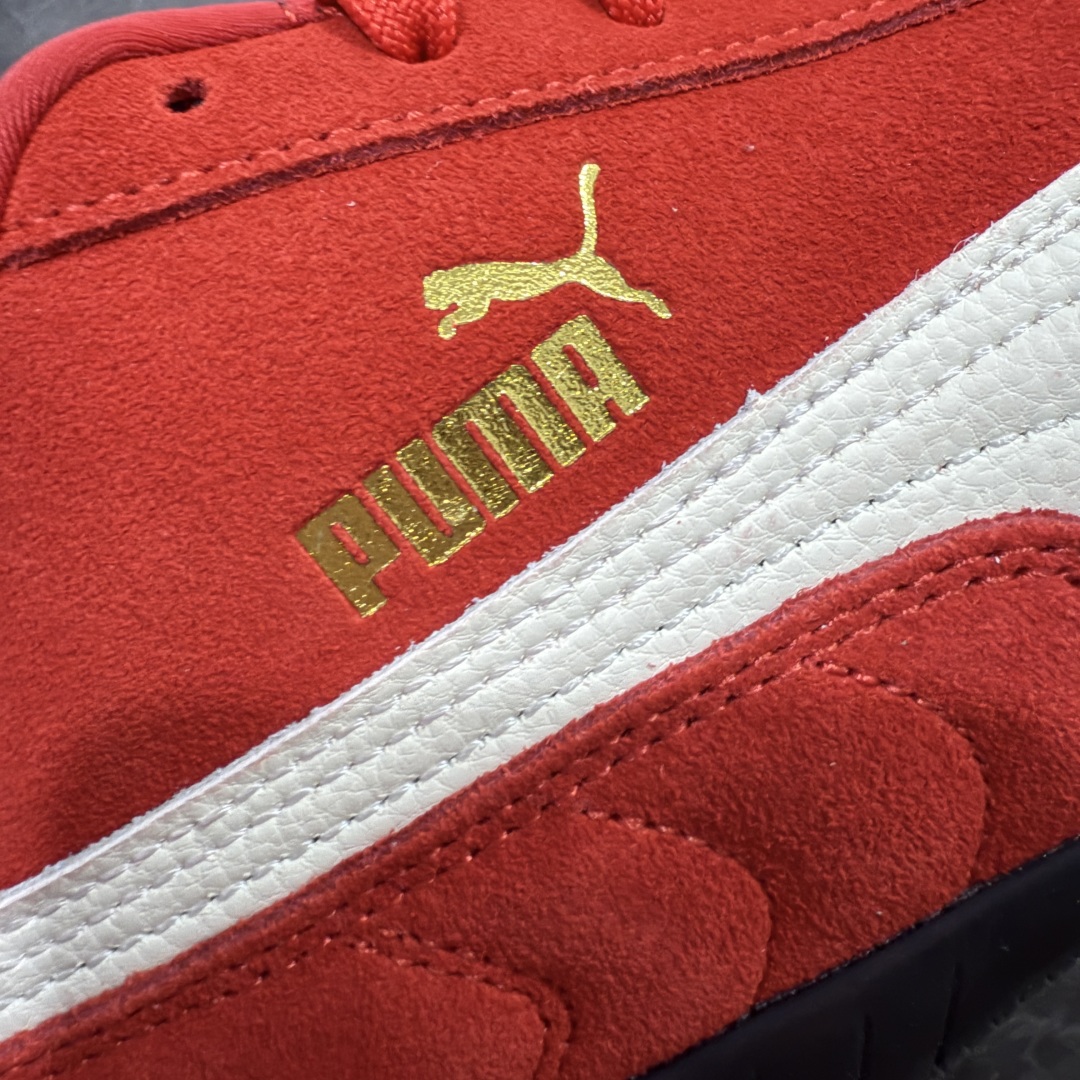 图片[3]-【渠道纯原版】Puma Speedcat OG Sparco 彪马罗马阿莫尔系列 复古运动休闲赛车跑鞋 红白皮标logo款 目前市场最优版本 无论是版型 细节 烫金走线 完全碾压市场任意版本 欢迎对比🆚 工厂耗时3个月开发 原装档案原数据纸版楦型 采用固色翻毛皮鞋面材质(正确二次成型\’猛帮\’成型工艺🆚区别市面版本!!) 外置原数据开发轻量耐磨橡胶大底💪🏻 全球知名运动品牌PUMA宝马赛车系列 融合了宝马车队的标志性配色 以趣味十足又前卫复古的设计引领潮流 将赛道精神融入街头时尚 开启前卫竞速之旅 主打前卫复古风 Roma鞋款的鞋侧以复古的流线造型 缀以宝马经典Logo 巧妙吸睛 而Speedcat鞋款以亮眼三色条纹元素缀以舒适鞋面 赋予了独特的个性美学 演绎赛车的无尽能量 尺码：35.5-45 货号：406329-02-选品中心