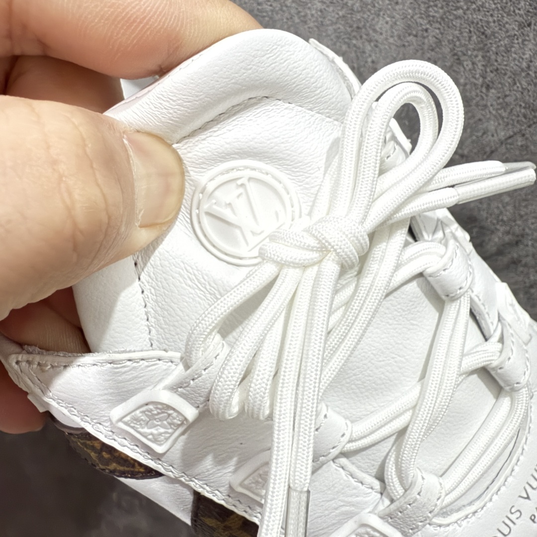图片[6]-【专柜版/海淘代购】Louis Vuitton 春夏 Sneakerina LV 路易威登 系列运动鞋 德训鞋 平底鞋休闲鞋 海淘代购同渠道品质 高端零售 外贸充正专供 高端礼盒 市场最强级别没有之一💪🏻 原版购入开发 ZP级全套包装 完美楦型 正确卡色 质感媲美原版 细节与原版一致 请注意区分市面通货材 尺码：35 36 37 38 39 40-选品中心