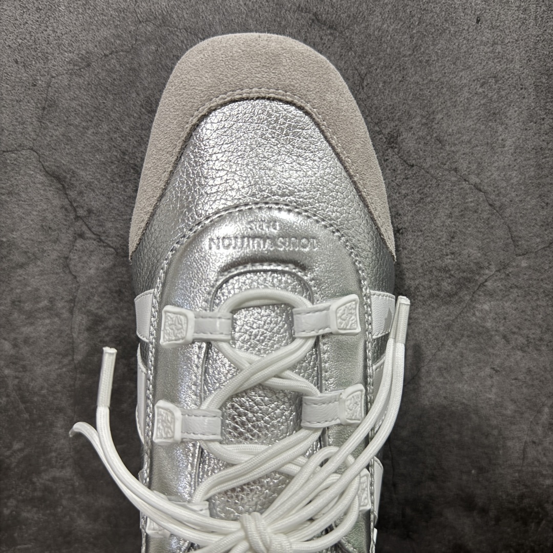 图片[5]-【专柜版/海淘代购】Louis Vuitton 春夏 Sneakerina LV 路易威登 系列运动鞋 德训鞋 平底鞋休闲鞋 海淘代购同渠道品质 高端零售 外贸充正专供 高端礼盒 市场最强级别没有之一💪🏻 原版购入开发 ZP级全套包装 完美楦型 正确卡色 质感媲美原版 细节与原版一致 请注意区分市面通货材 尺码：35 36 37 38 39 40-选品中心