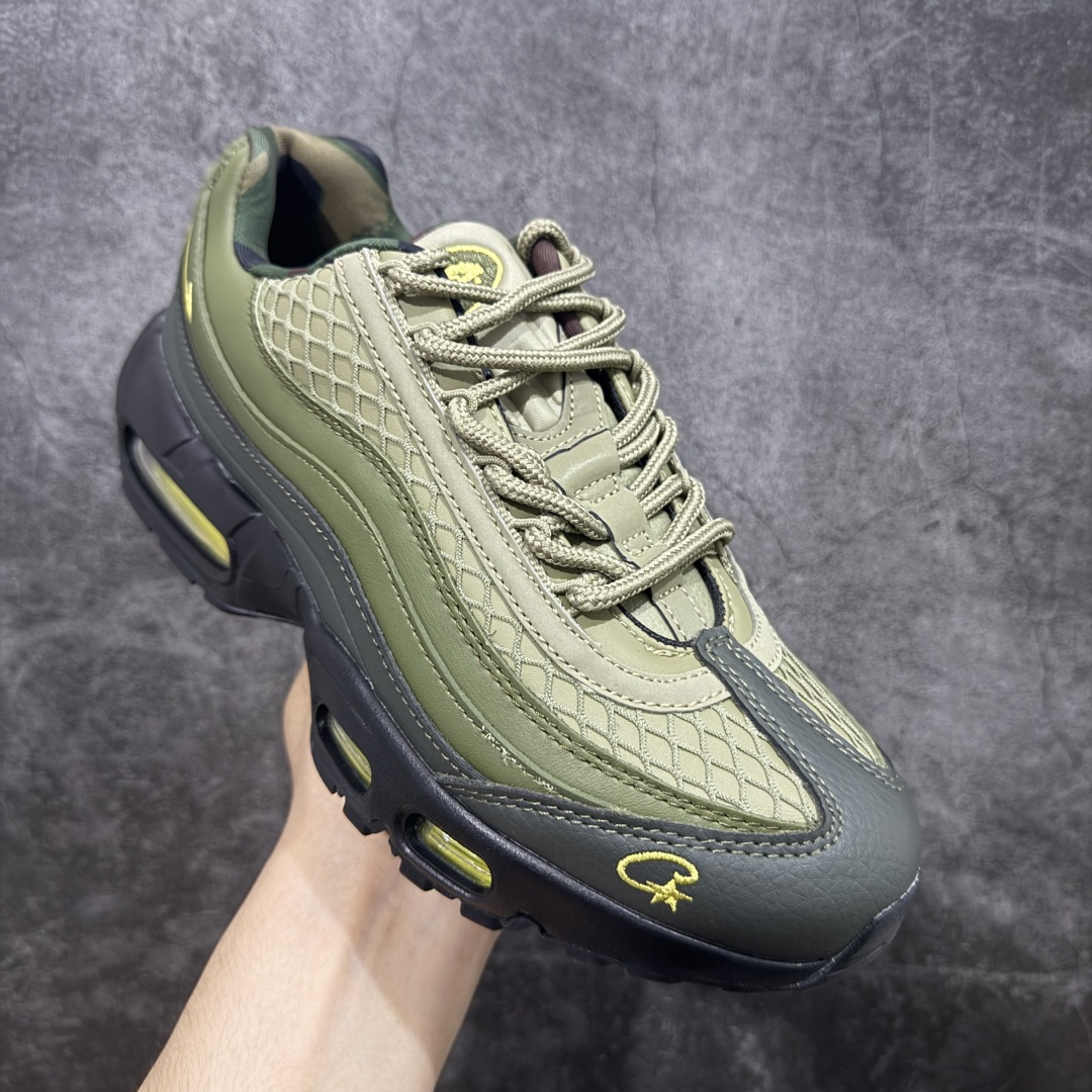 图片[3]-【EM纯原/小绿x】Corteiz x NK Air Max 95 联名复古舒适气垫运动鞋 FB2709-300 全部配色 原鞋开发生产 高度还原 一眼ZP既视感 男女鞋真标半码制 原楦原纸版数据开发 环保进口透气牛皮革材质 高弹EVA缓震中底组合开窗式Air气垫装置 外置防滑耐磨橡胶外底❗ 尺码：36 37.5 38 38.5 39 40 40.5 41 42 42.5 43 44 44.5 45 46 47.5-选品中心